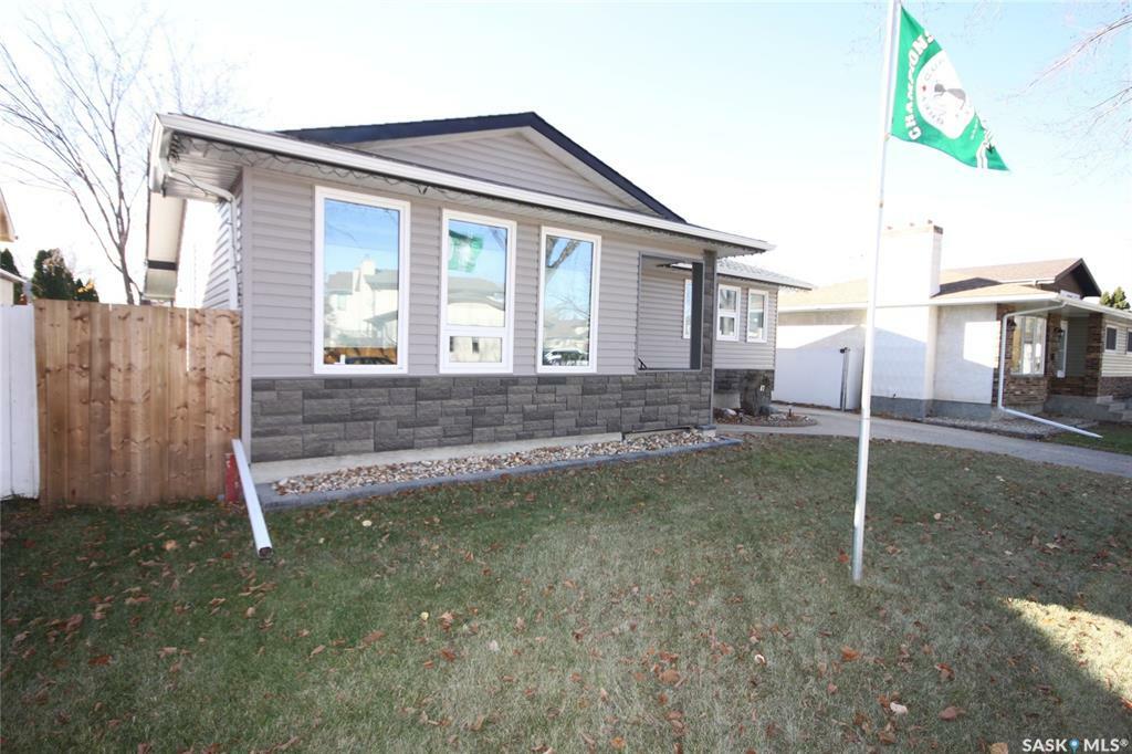 Property Photo:  47 Minot Drive  SK S4X 1B5 