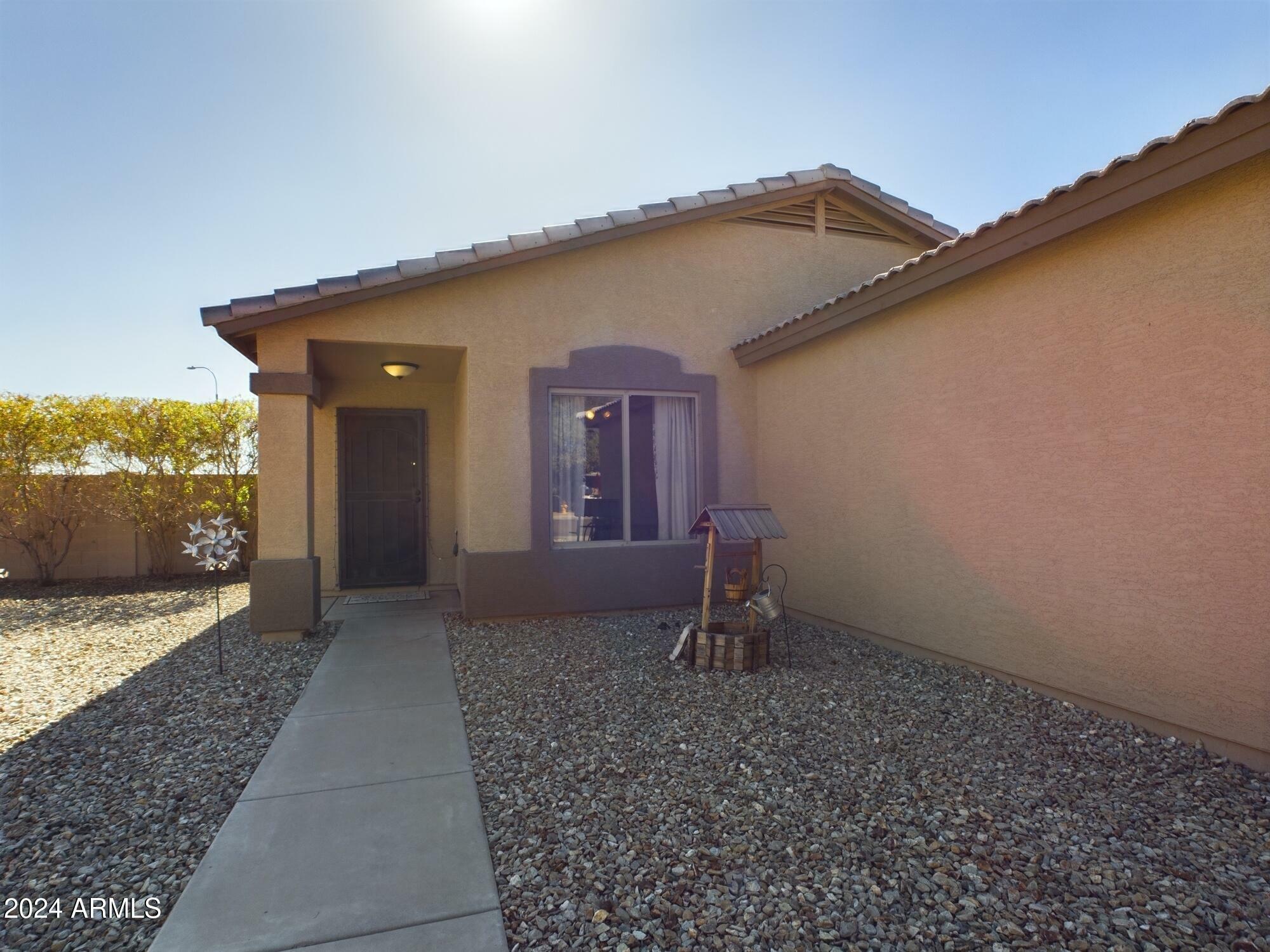 Property Photo:  8735 W Royal Palm Road  AZ 85345 