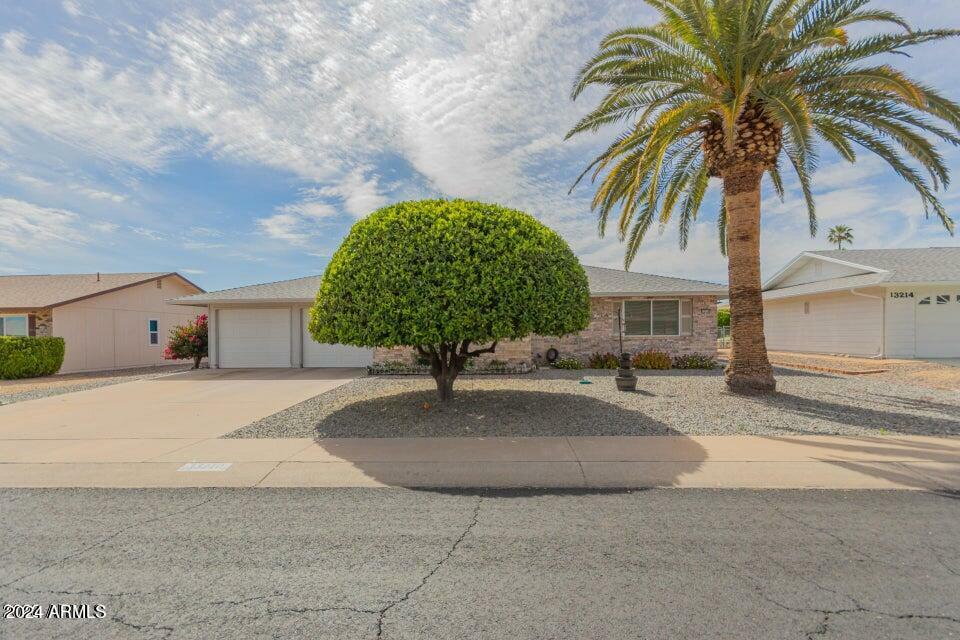 13210 N Branding Iron Drive  Sun City AZ 85351 photo