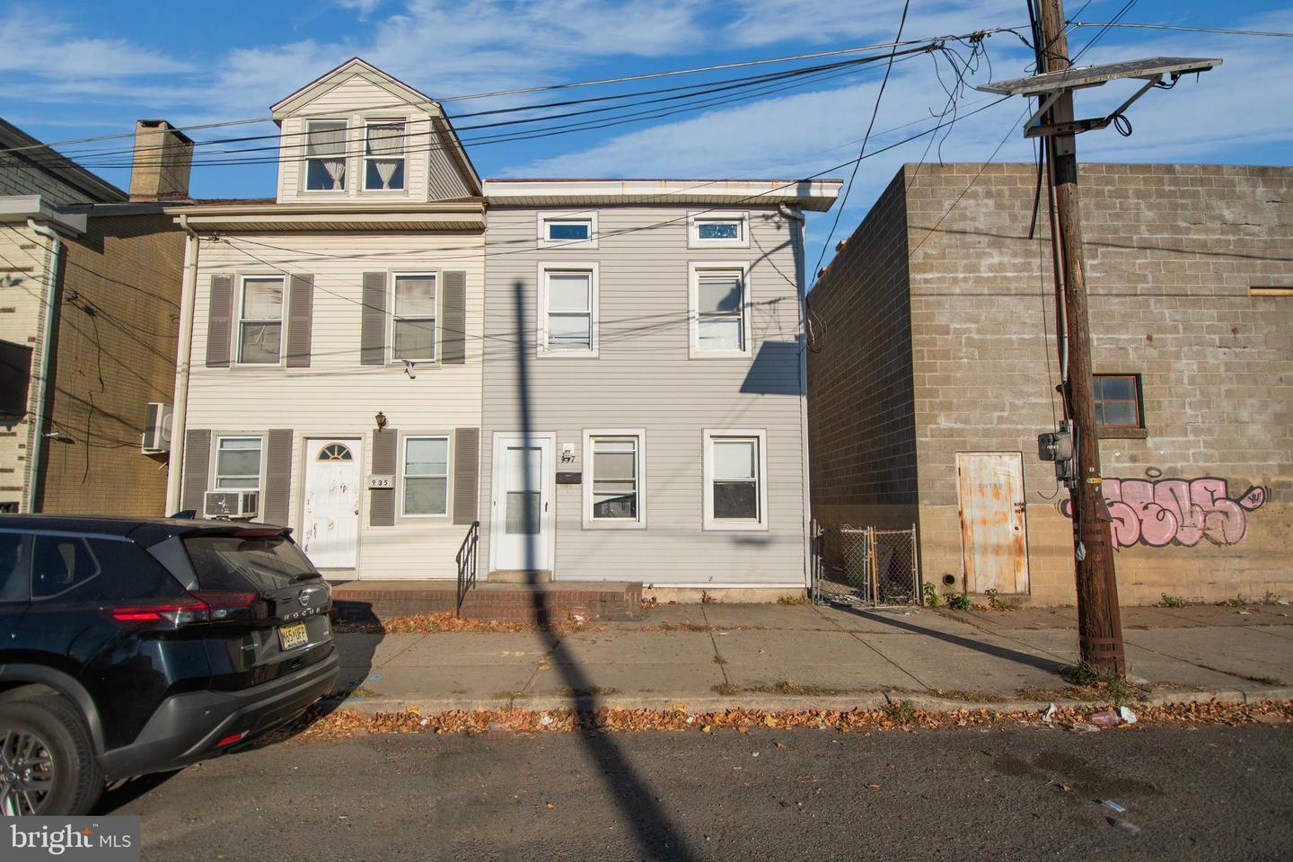 Property Photo:  937 New York Avenue  NJ 08638 