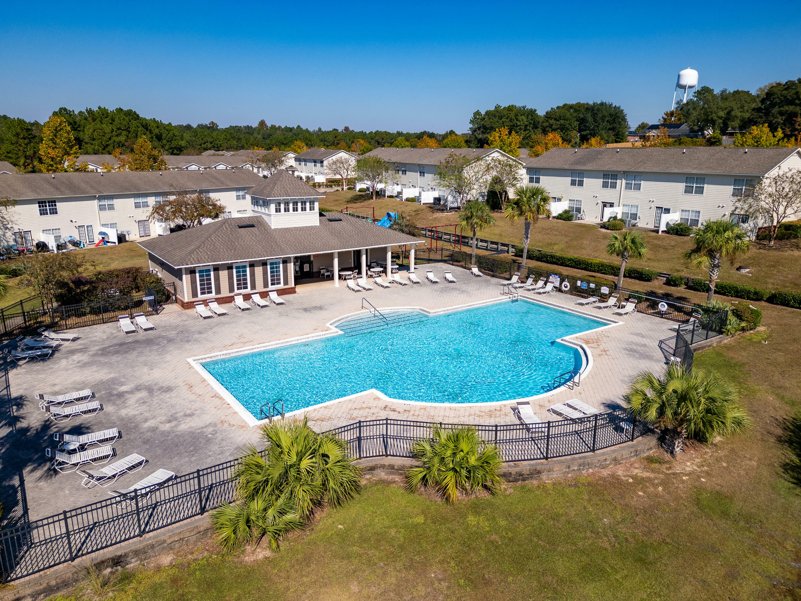 Property Photo: 727 Majestic Drive FL 32536