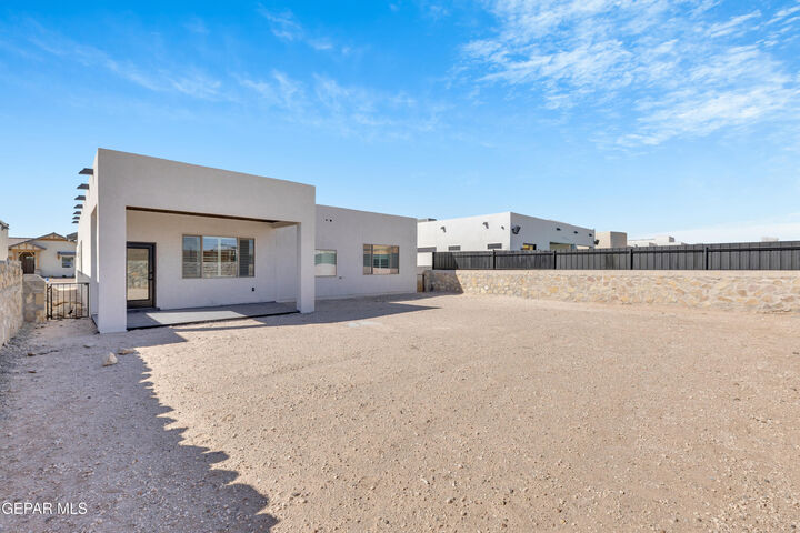 Property Photo: 1416 Dylan Place TX 79928