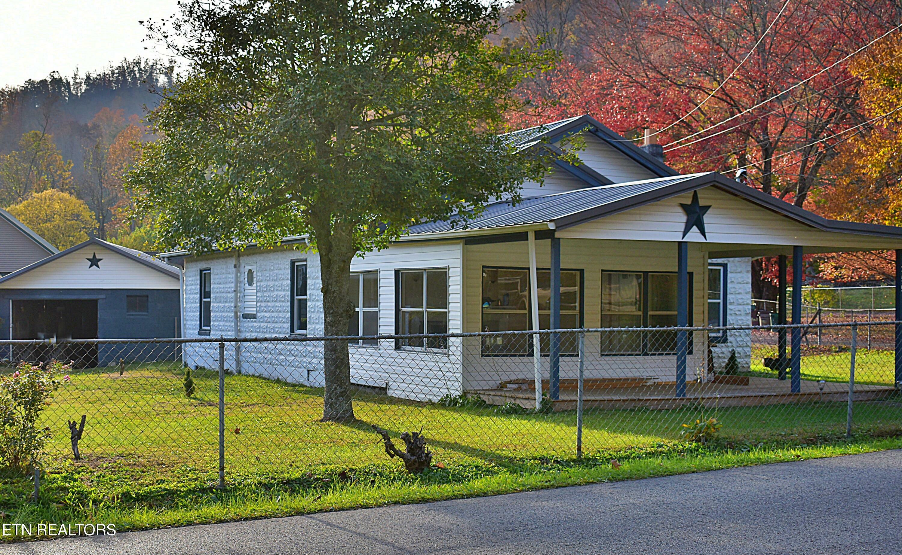 Property Photo:  359 Beans Fork Rd  KY 40965 