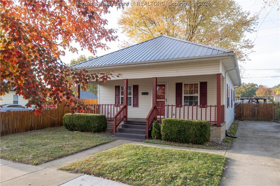 Property Photo: 111 9th Avenue WV 25309