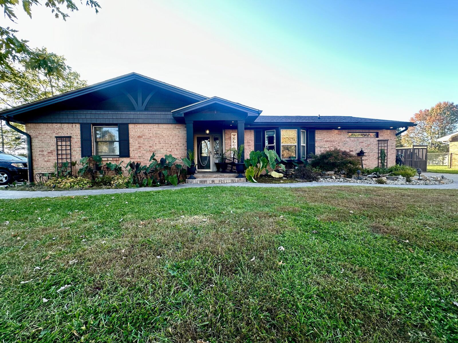 Property Photo: 300 Pine Street KY 40403