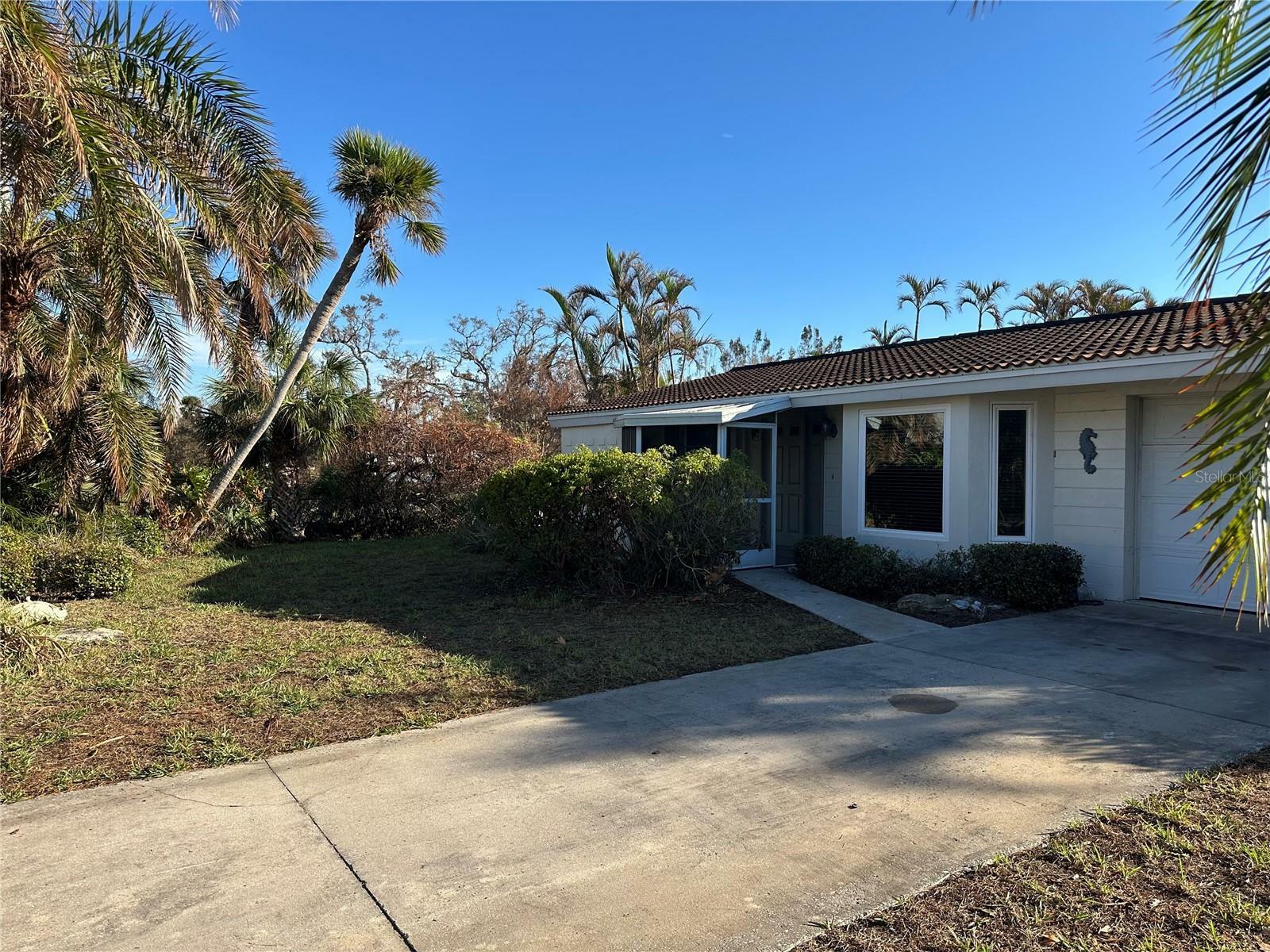 Property Photo:  201 Lyons Bay Road  FL 34275 