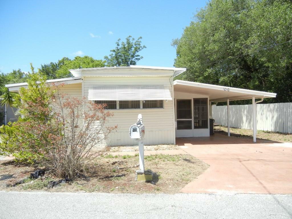 Property Photo:  1010 Oakland Circle  FL 32778 