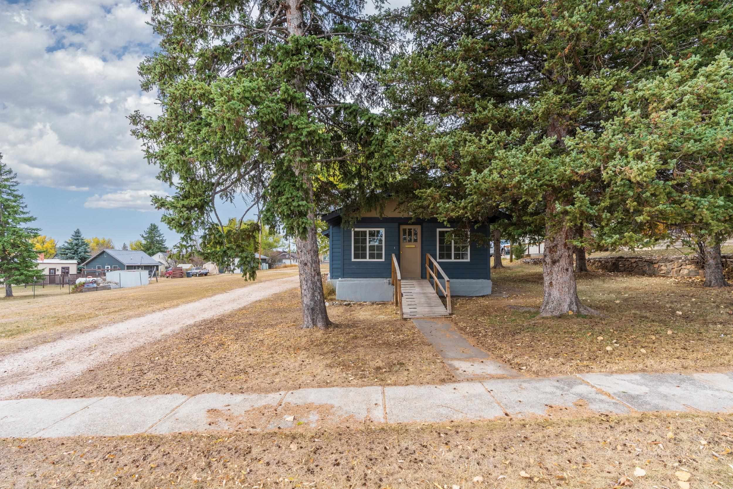 Property Photo:  235 N 8th Street  SD 57744 