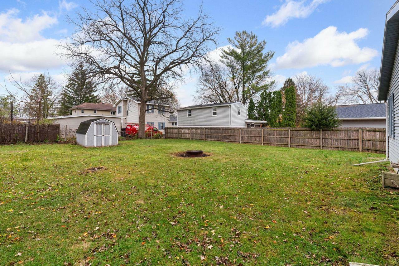 Property Photo:  916 West Fulton Street  WI 53534 