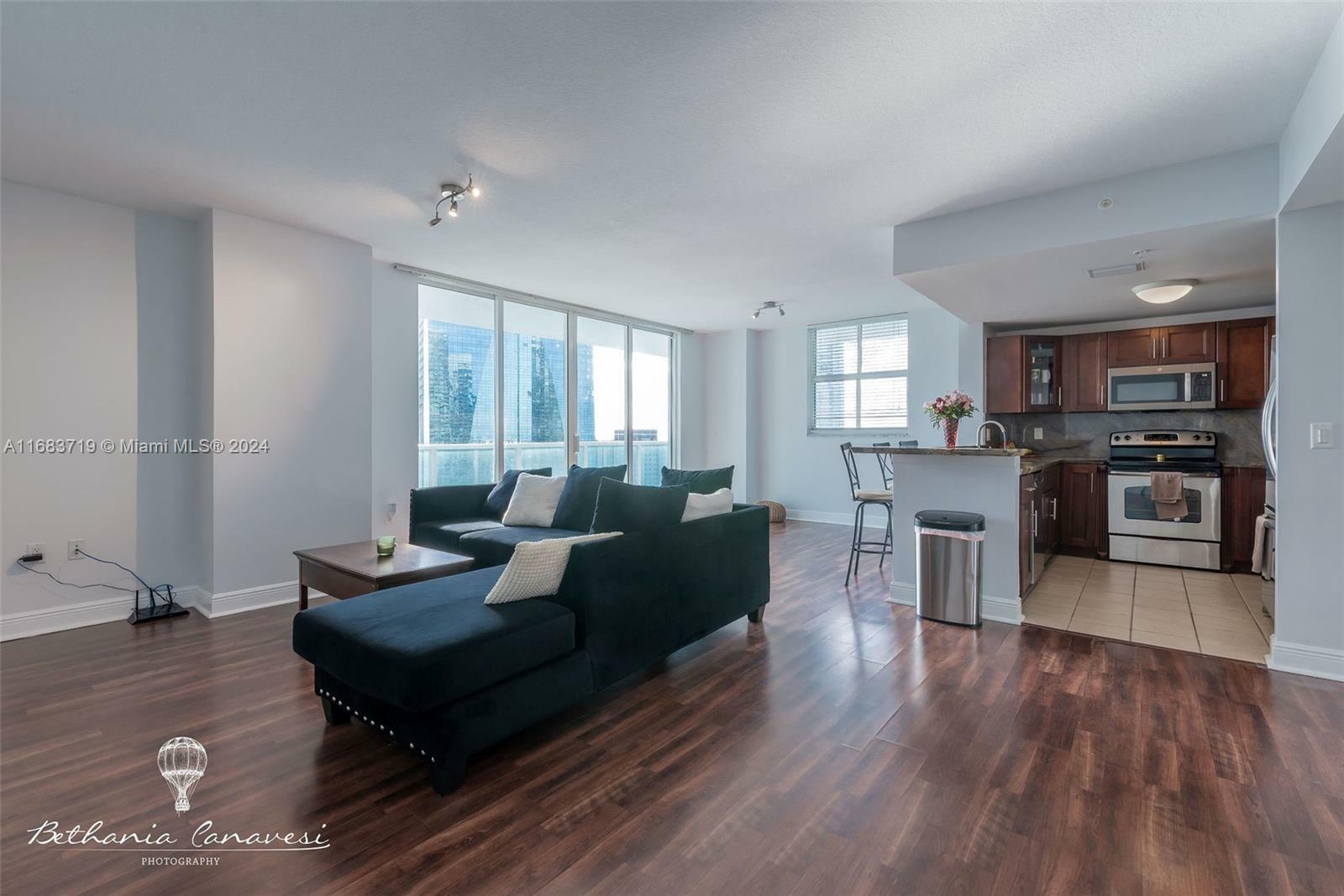 Property Photo:  1250 S Miami Ave 2802  FL 33130 