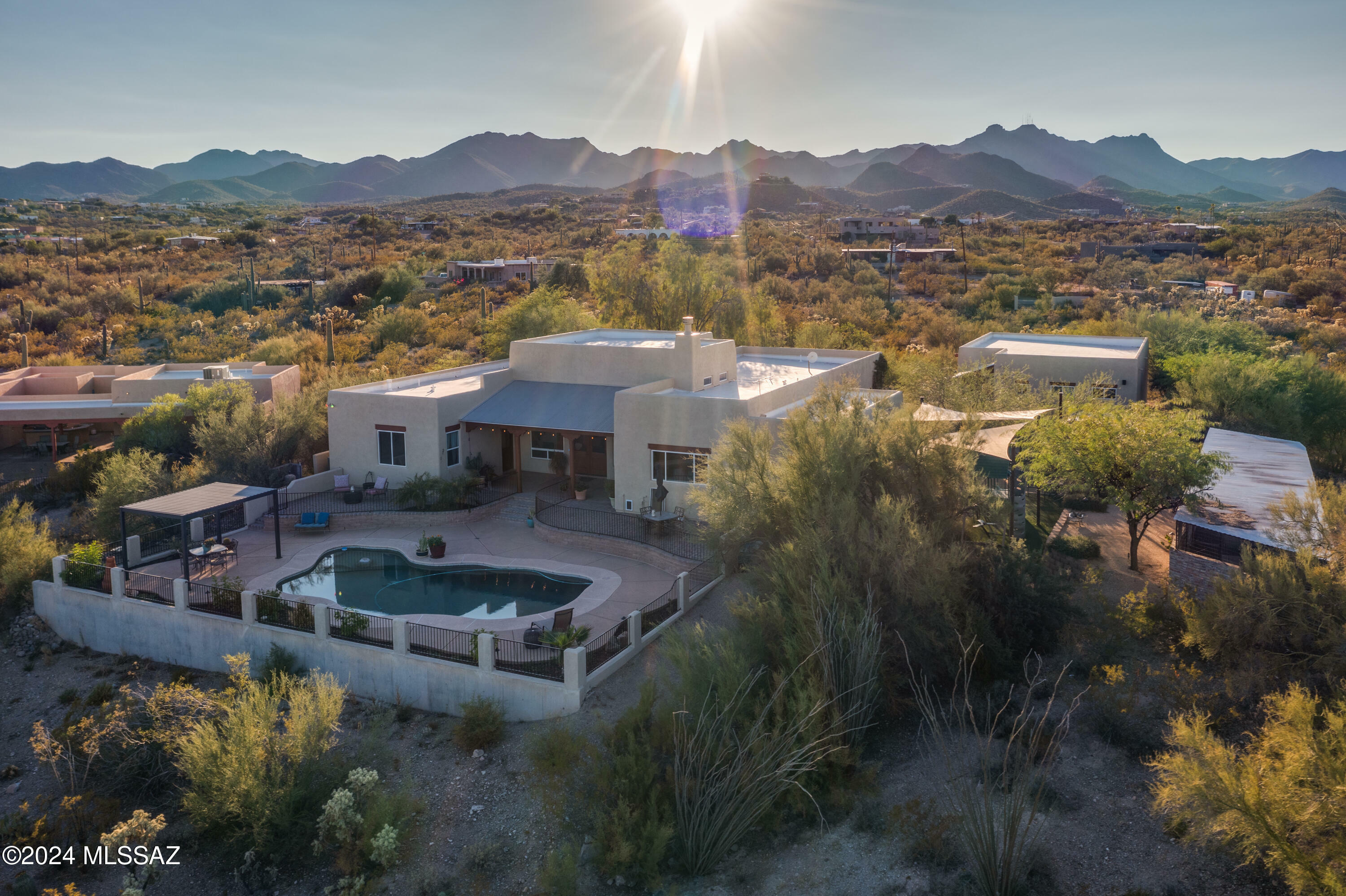 Property Photo:  2780 N Sunrock Lane  AZ 85745 