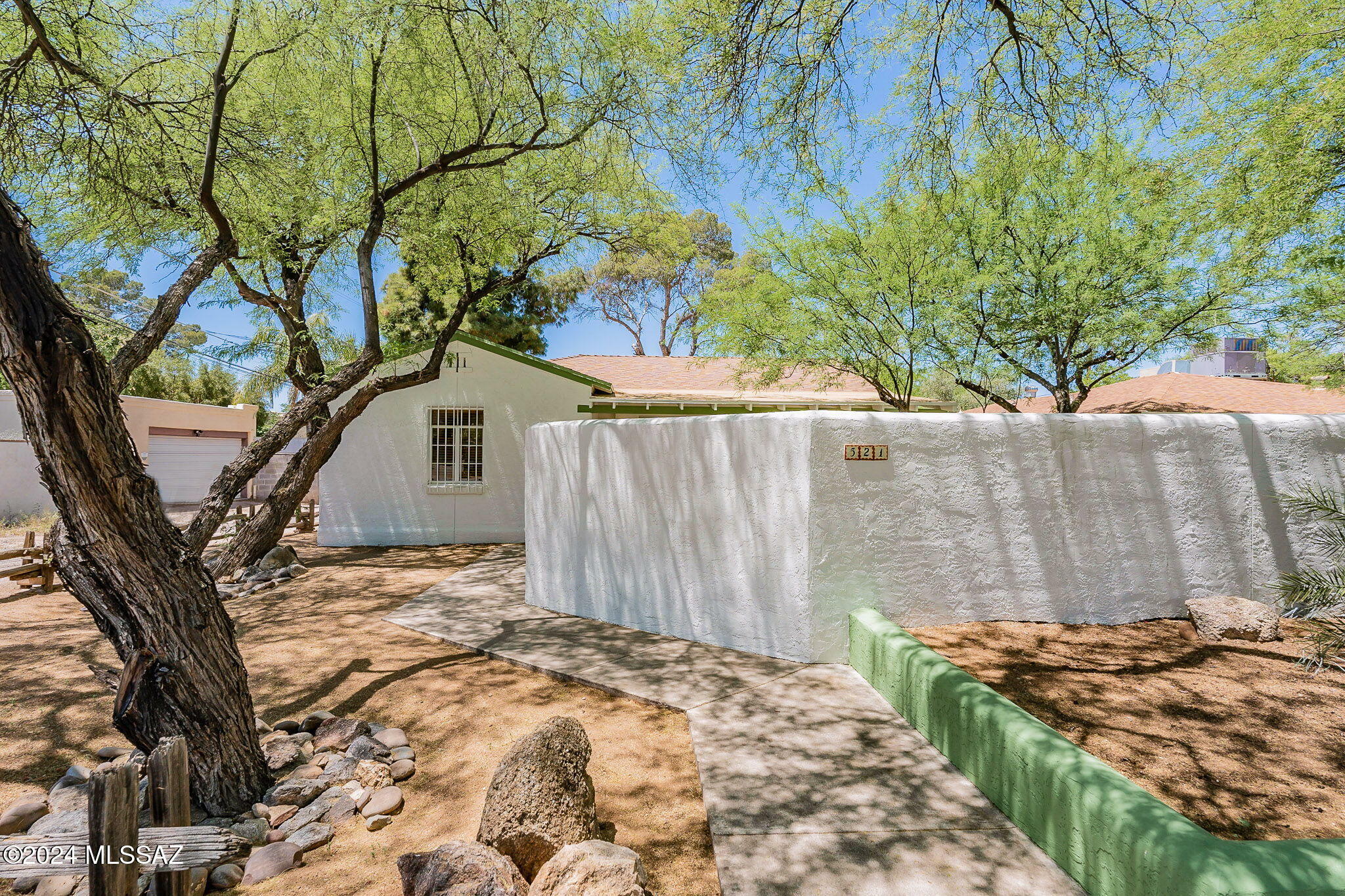 Property Photo:  521 N Treat Avenue  AZ 85716 