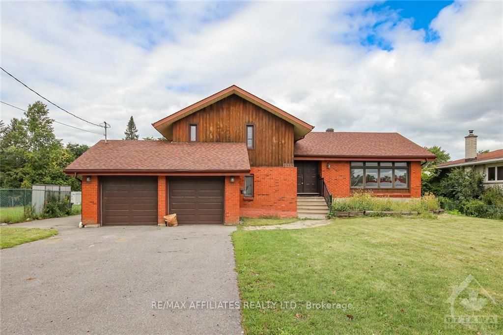 Property Photo:  4343 Innes Rd  ON K1E 0A8 