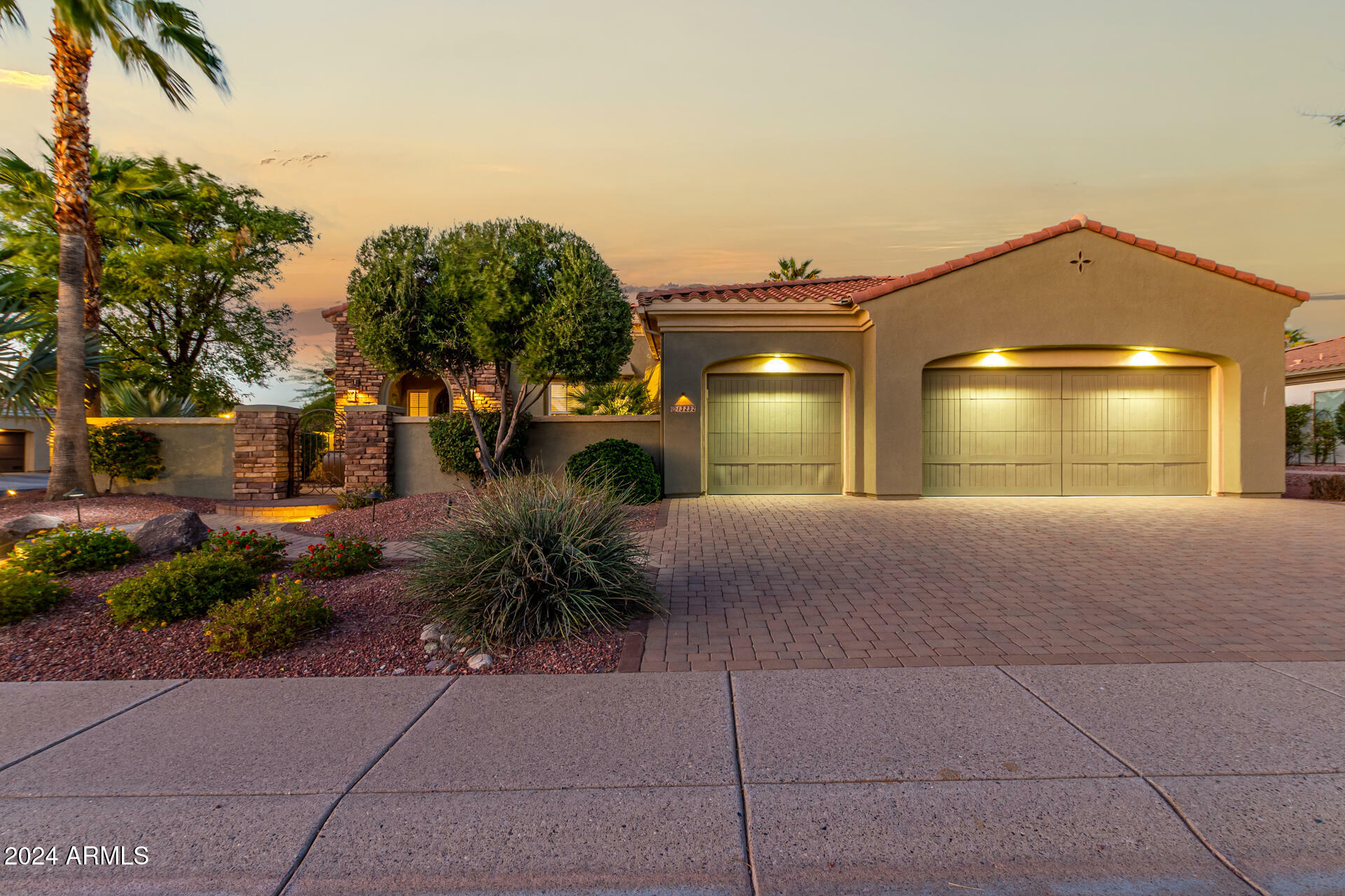 Property Photo:  13232 W Los Bancos Drive  AZ 85375 