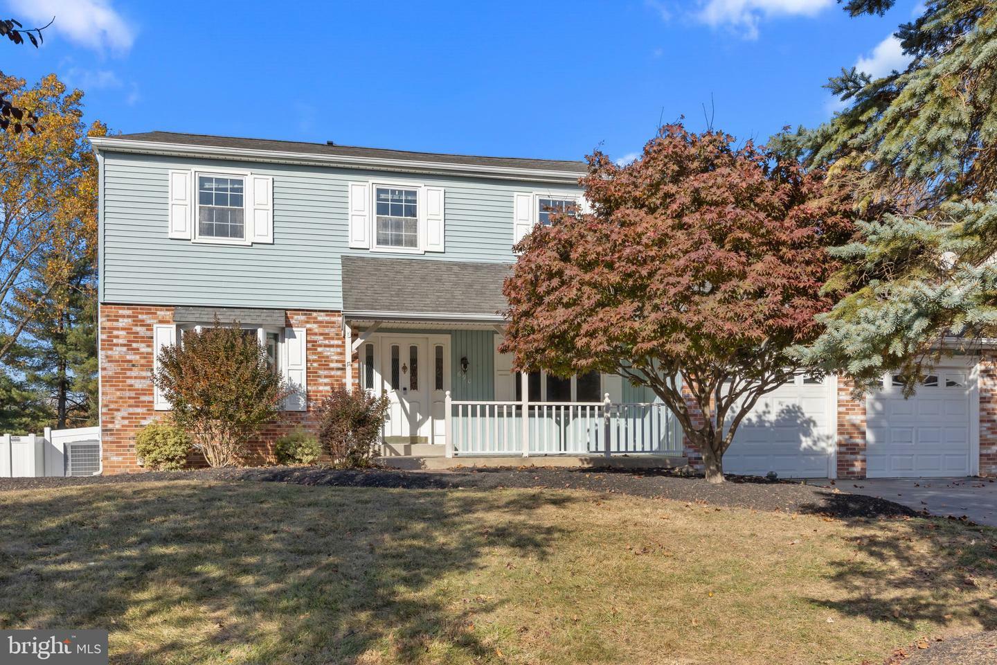 Property Photo:  690 Woodlyn Drive  PA 19053 