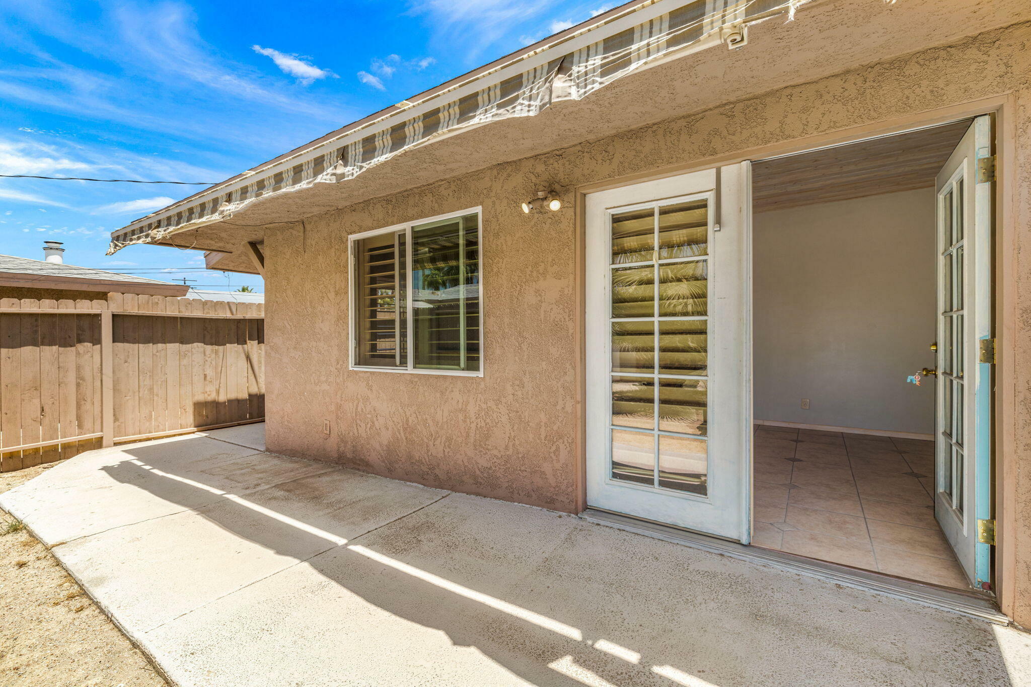 Property Photo:  44510 San Carlos Avenue 4  CA 92260 