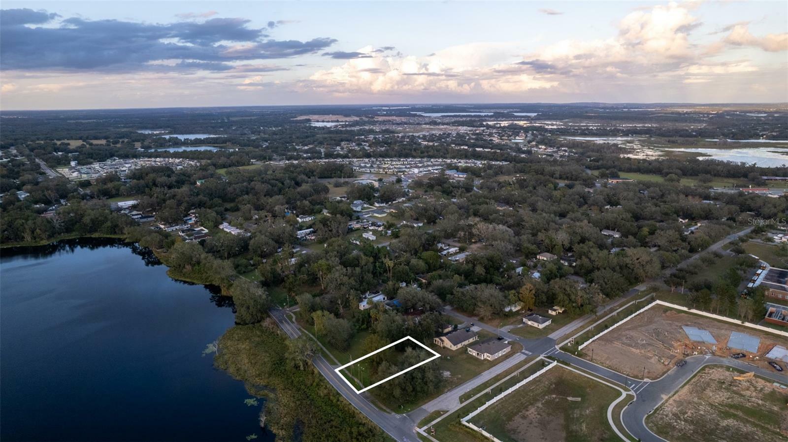 Property Photo: 355 S Sunset Avenue FL 34753