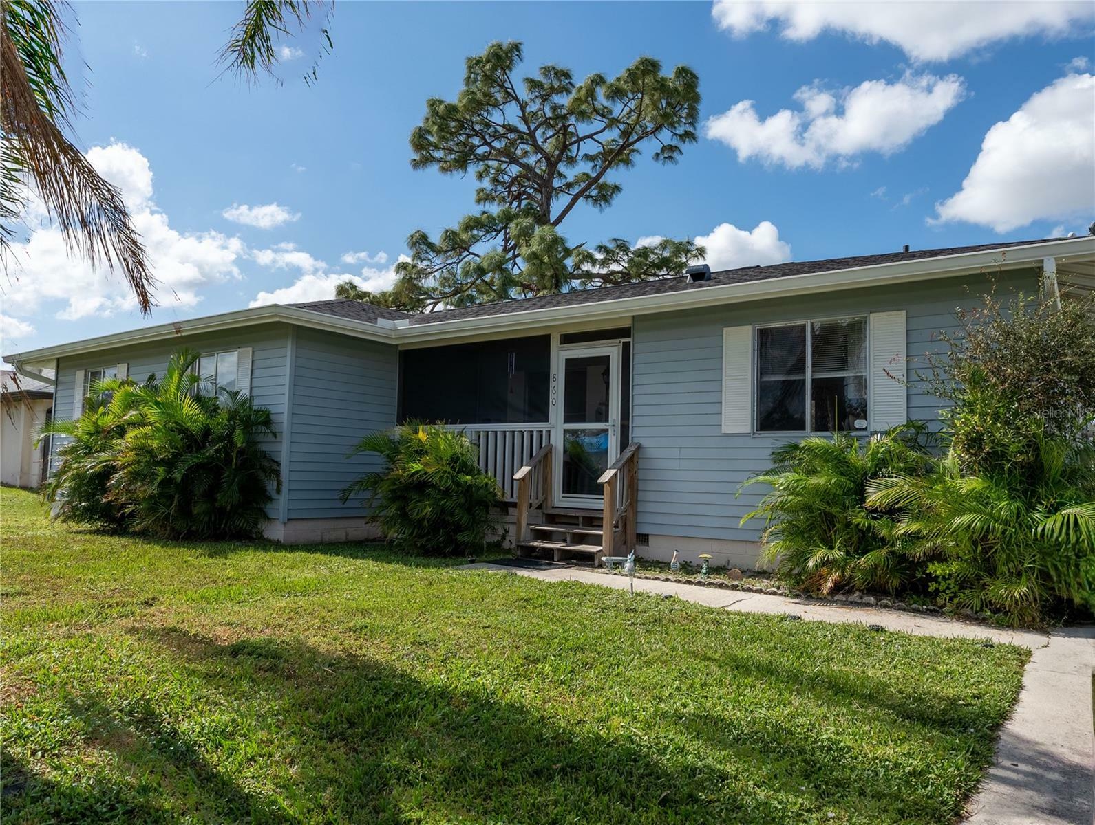 Property Photo:  860 Columbia Street  FL 33948 