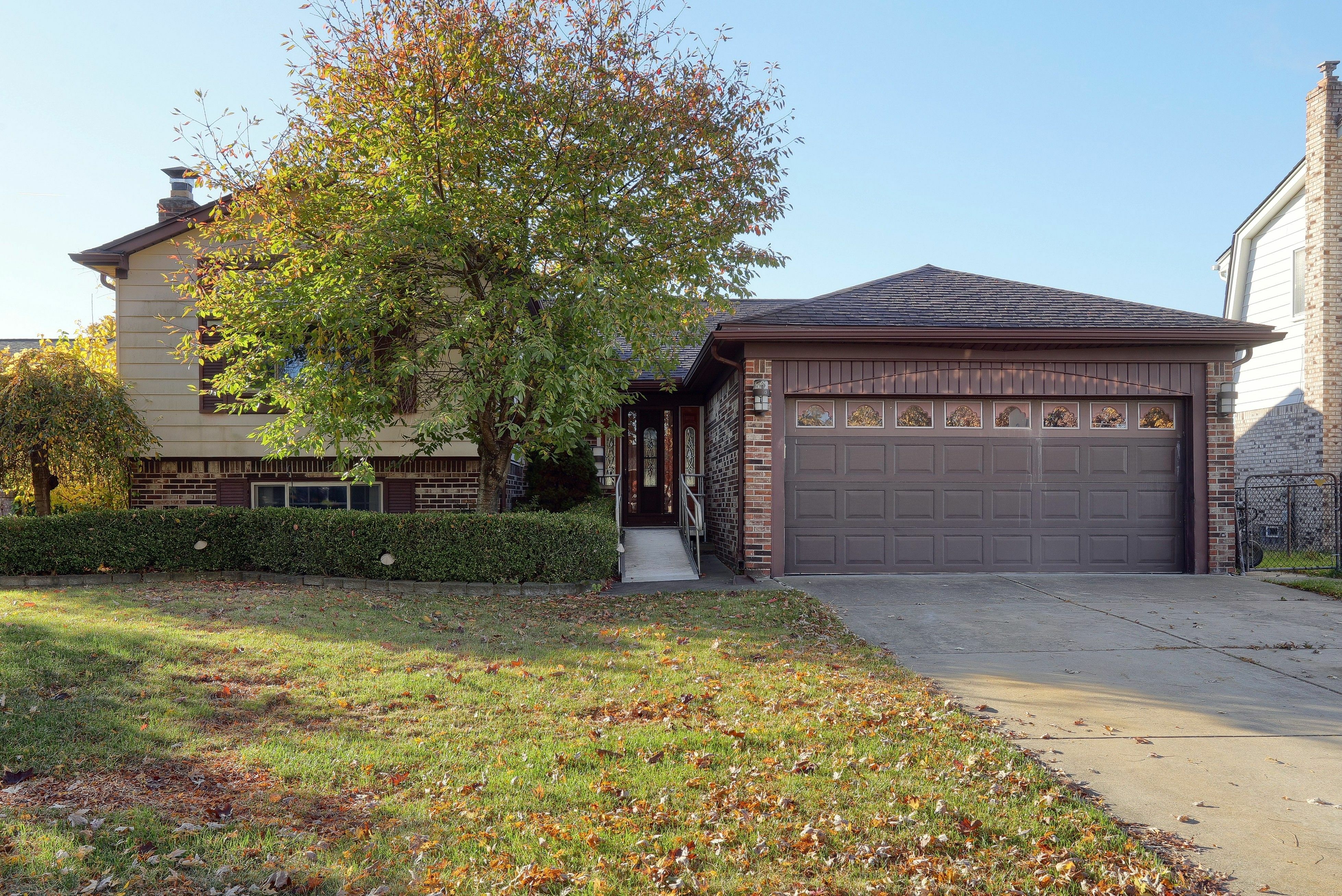 Property Photo: 3080 Albany Drive MI 48310 2926