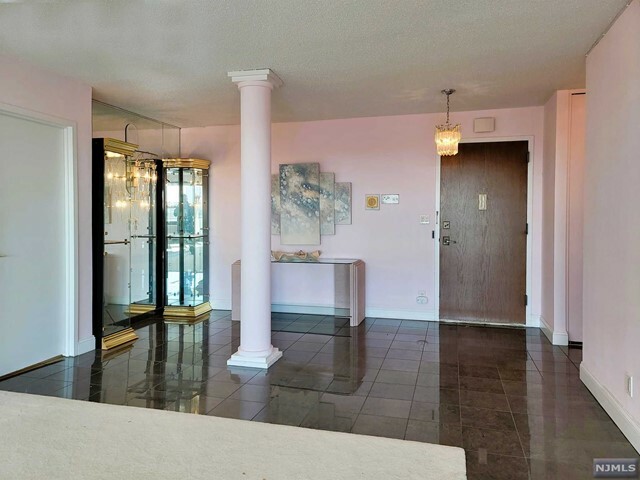 Property Photo:  2 Claridge Drive 11je  NJ 07044 