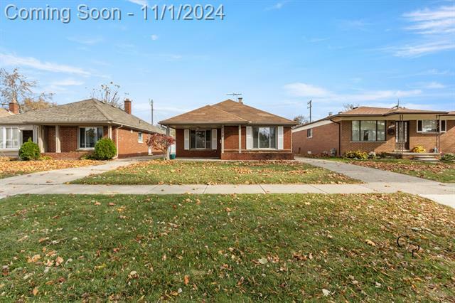 Property Photo:  6578 Fenton Street  MI 48127 