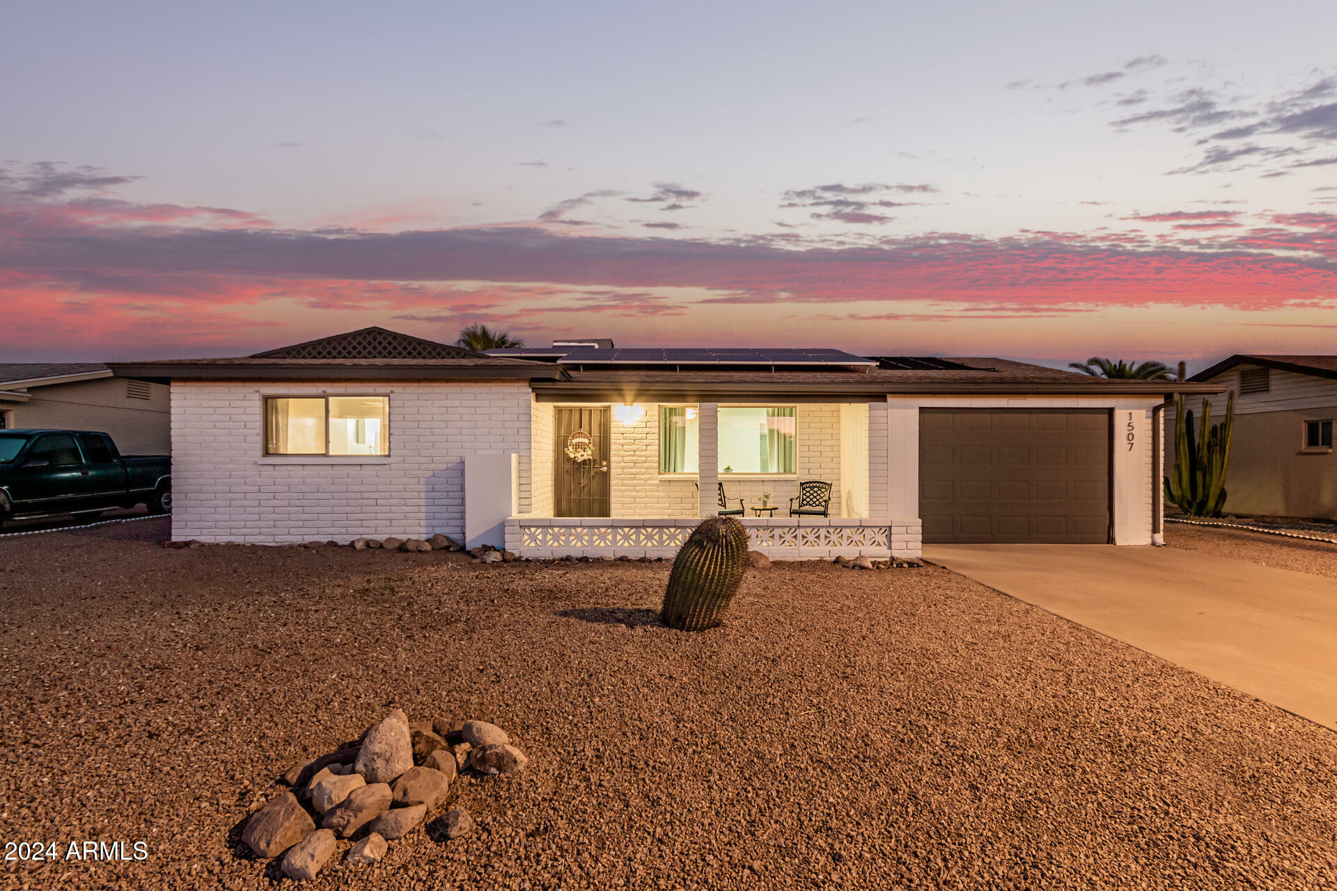 Property Photo:  1507 S Main Drive  AZ 85120 