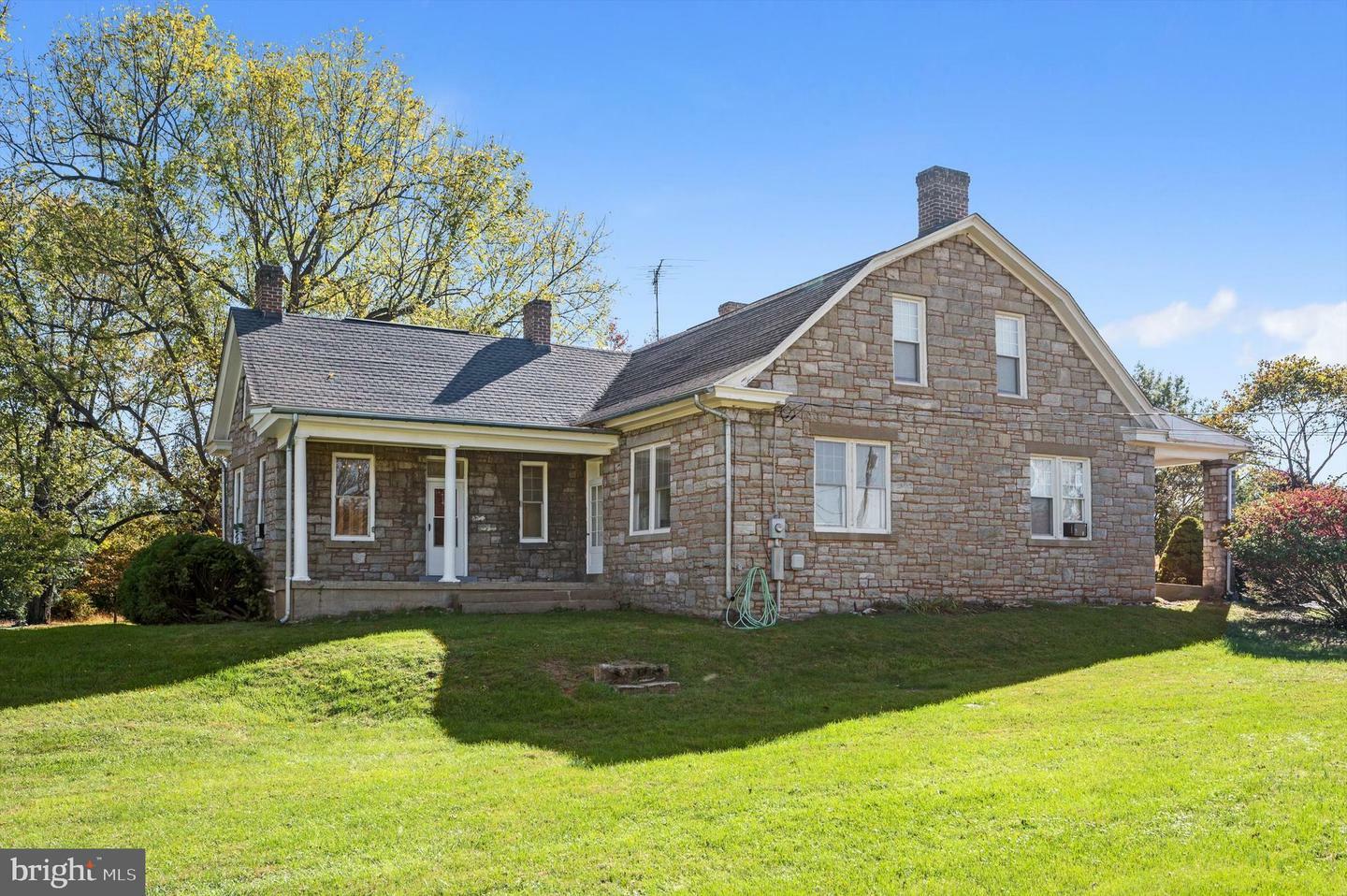 Property Photo:  7765 Martinsburg Pike  WV 25443 