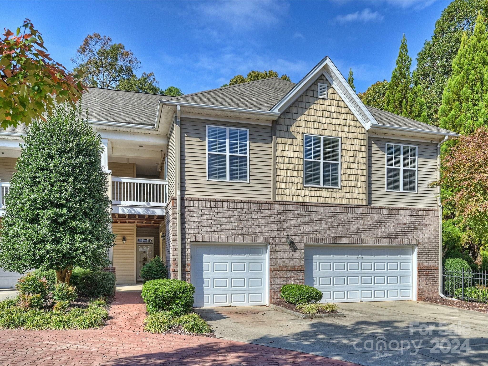 Property Photo:  8669 Edinburgh Square Drive  NC 28031 