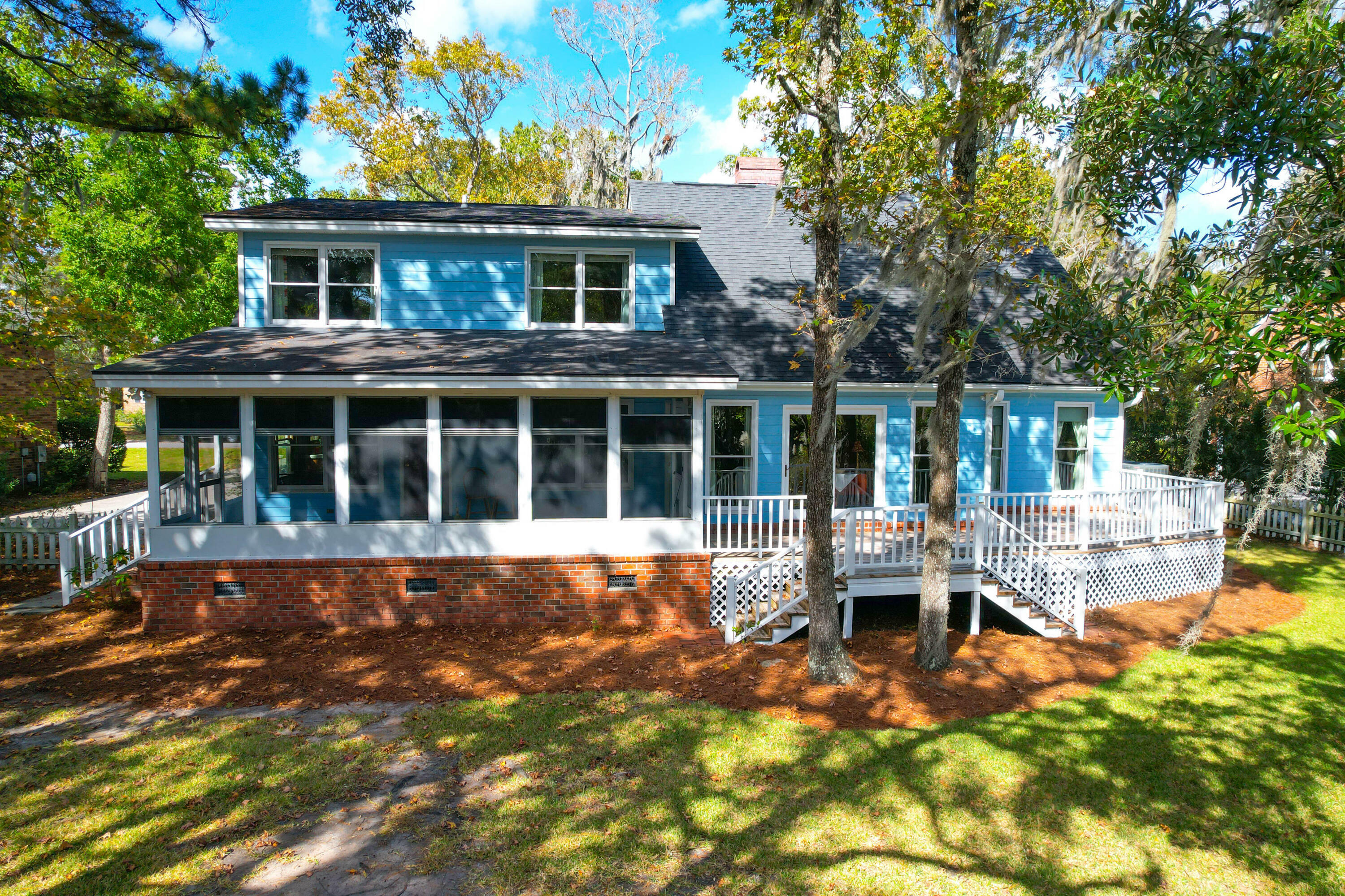 Property Photo:  1688 Southport Drive  SC 29407 