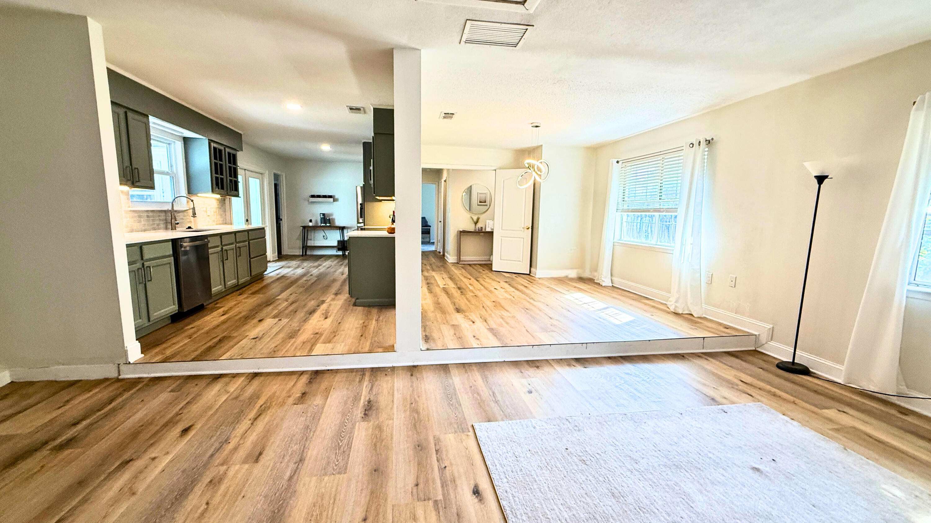 Property Photo: 215 NE Buck Drive FL 32548