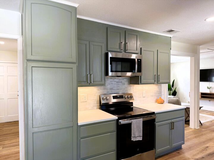Property Photo: 215 NE Buck Drive FL 32548