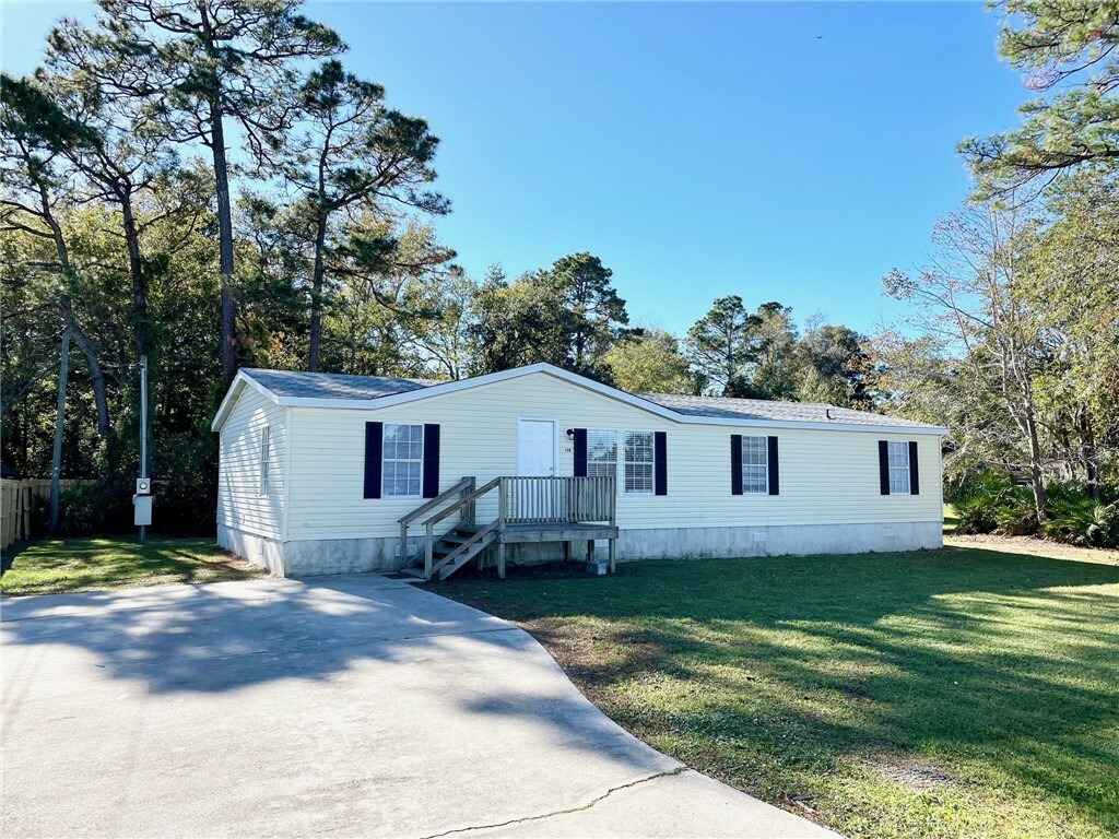 Property Photo:  118 Dufour Road  GA 31558 