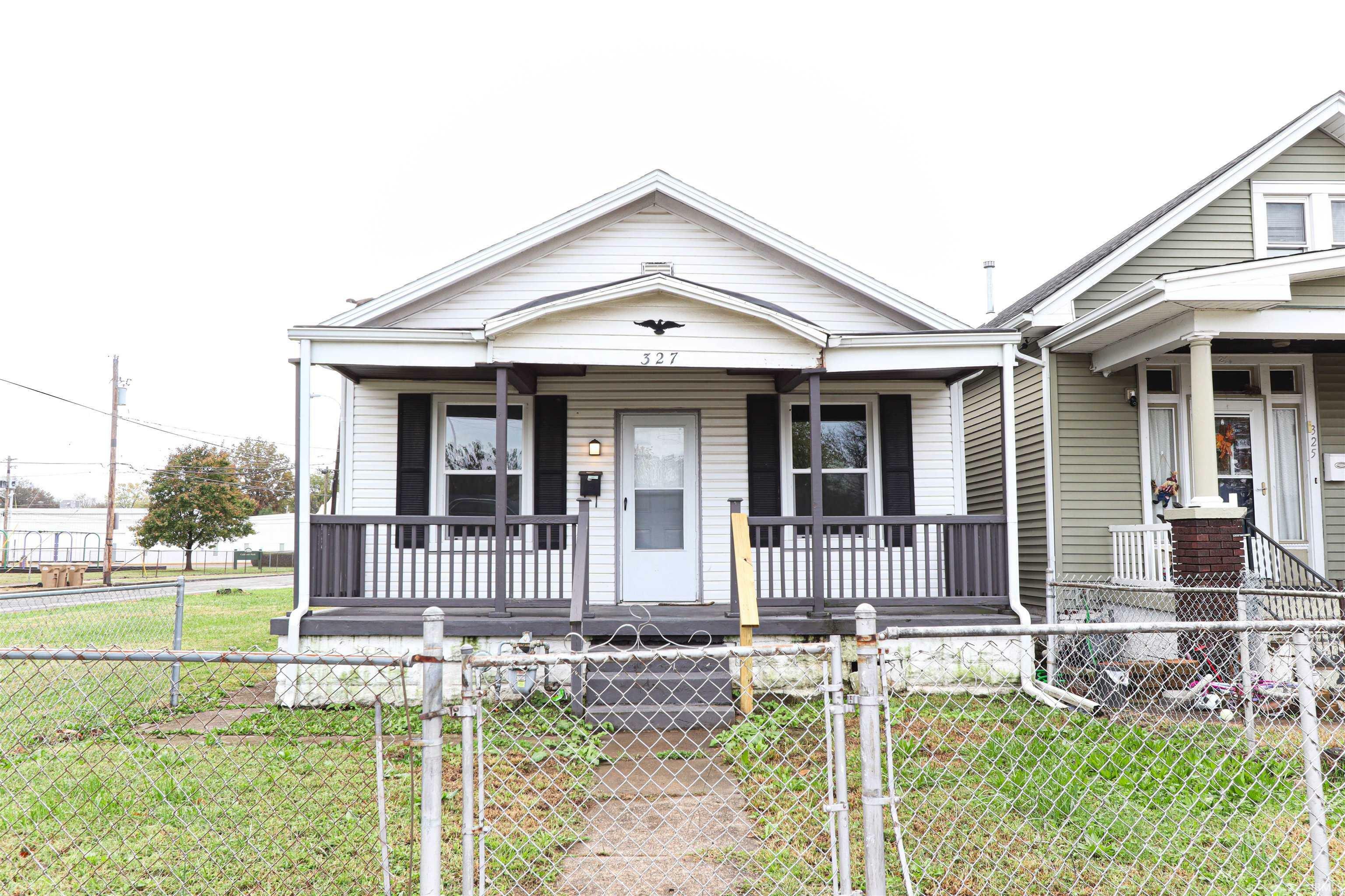 Property Photo:  327 Rideway Avenue  IN 47713 