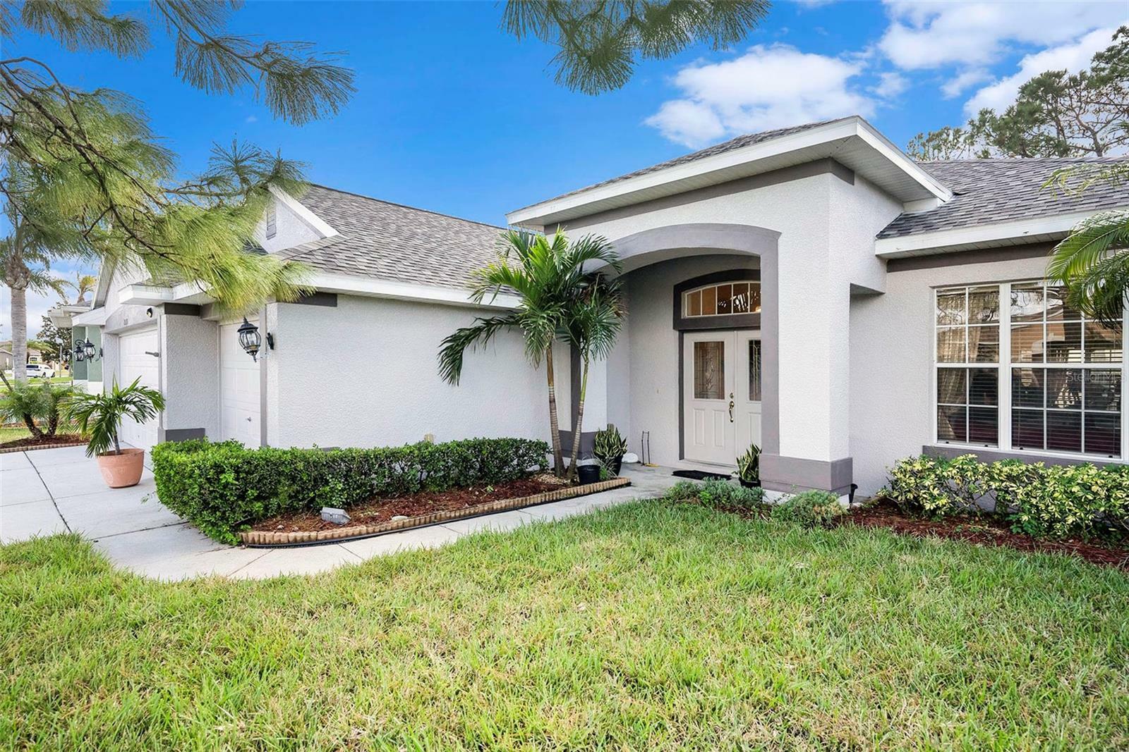 Property Photo:  2515 Wood Pointe Drive  FL 34691 