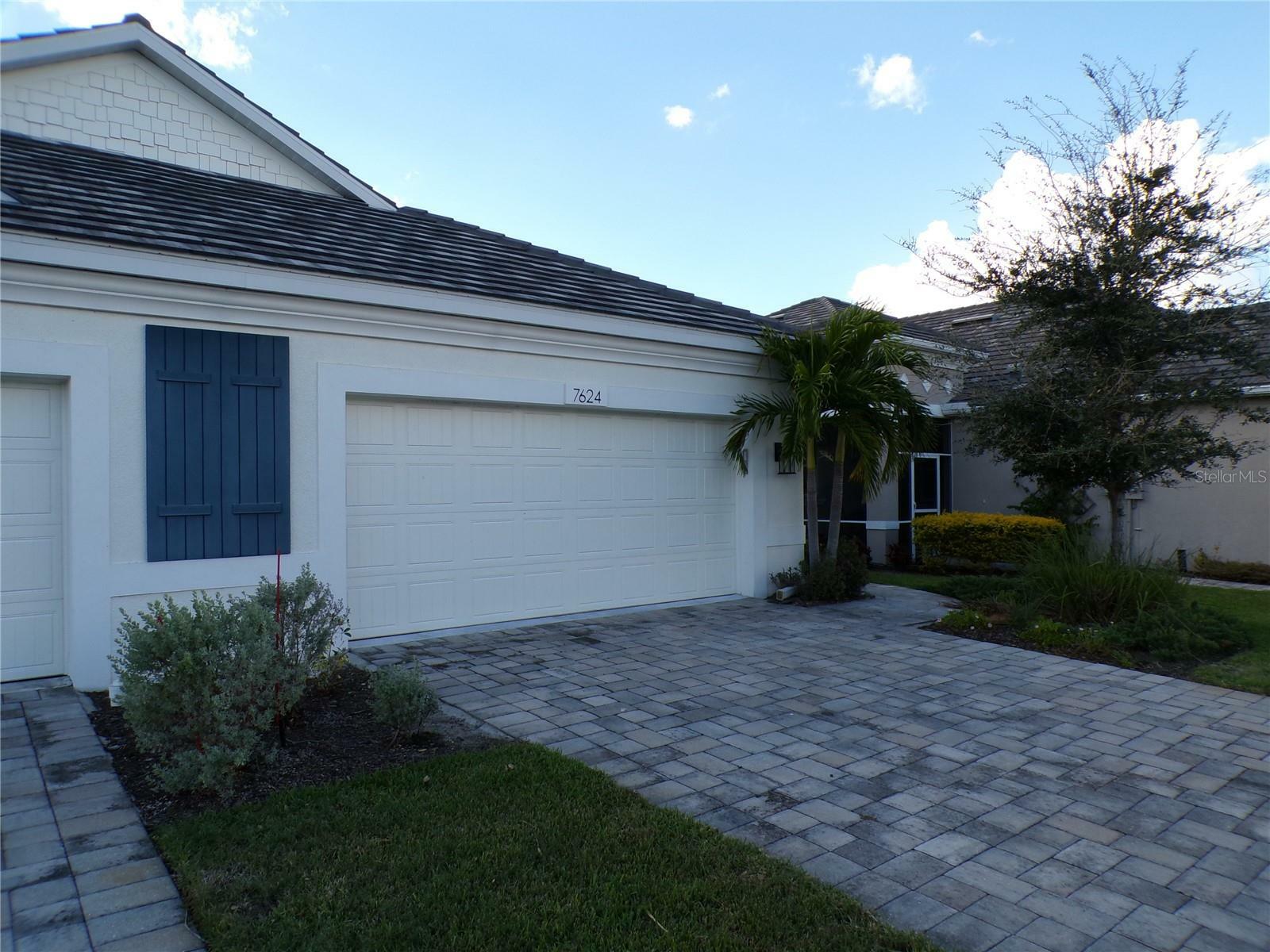 Property Photo:  7624 Registrar Way  FL 34243 