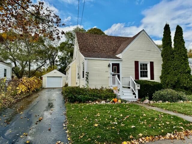 Property Photo:  226 S Washington Ave  WI 53188 