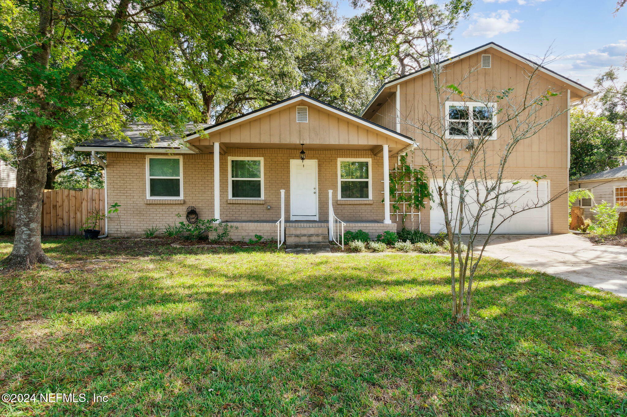 Property Photo:  1131 Scotten Road  FL 32205 