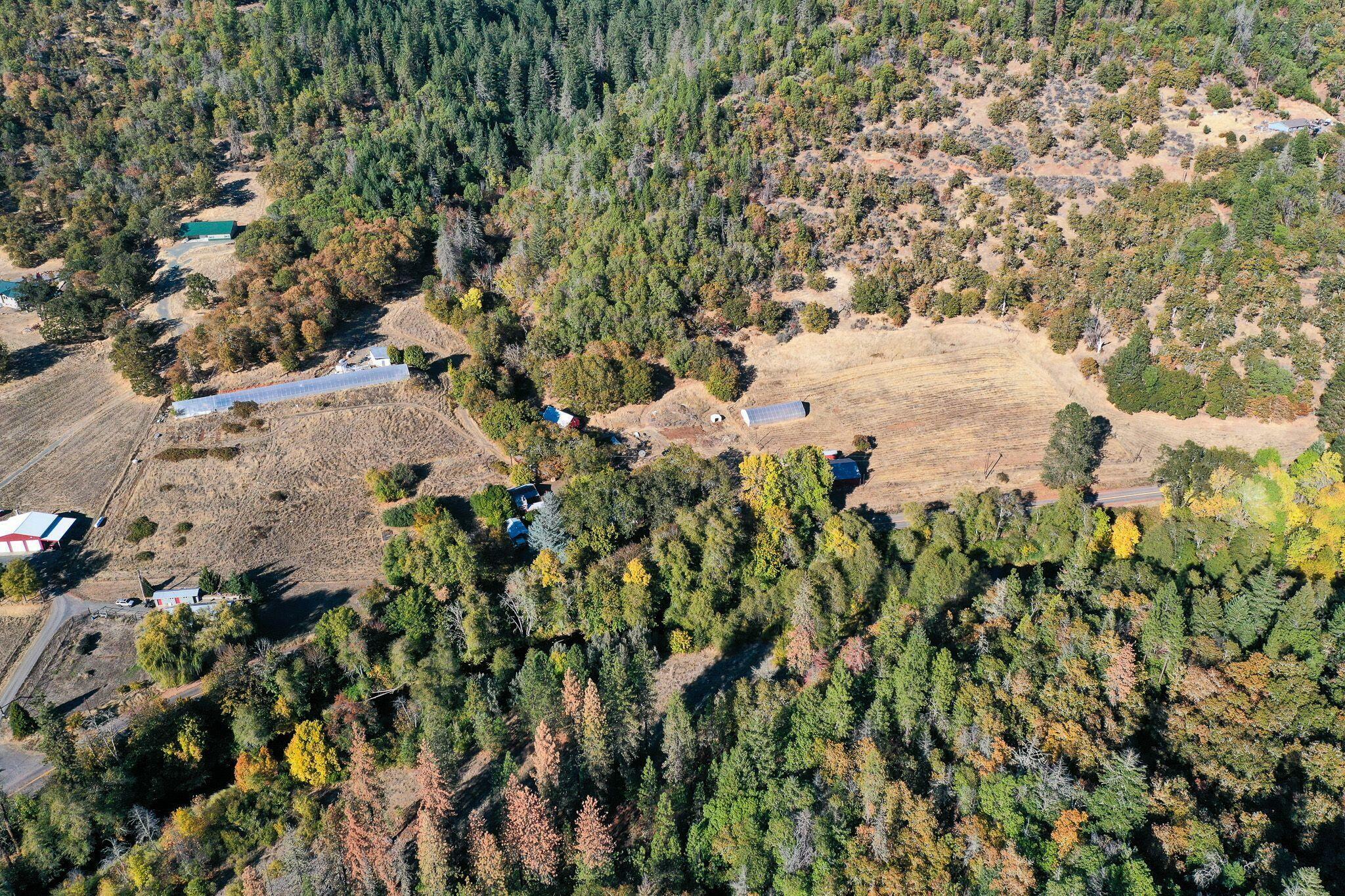 Property Photo:  14855 E Evan'S Creek Road Road  OR 97537 