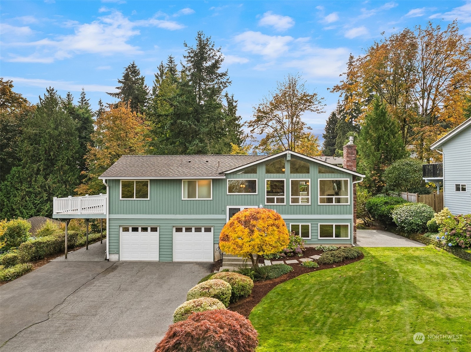 Property Photo:  3430 Glacier Peak Avenue  WA 98208 