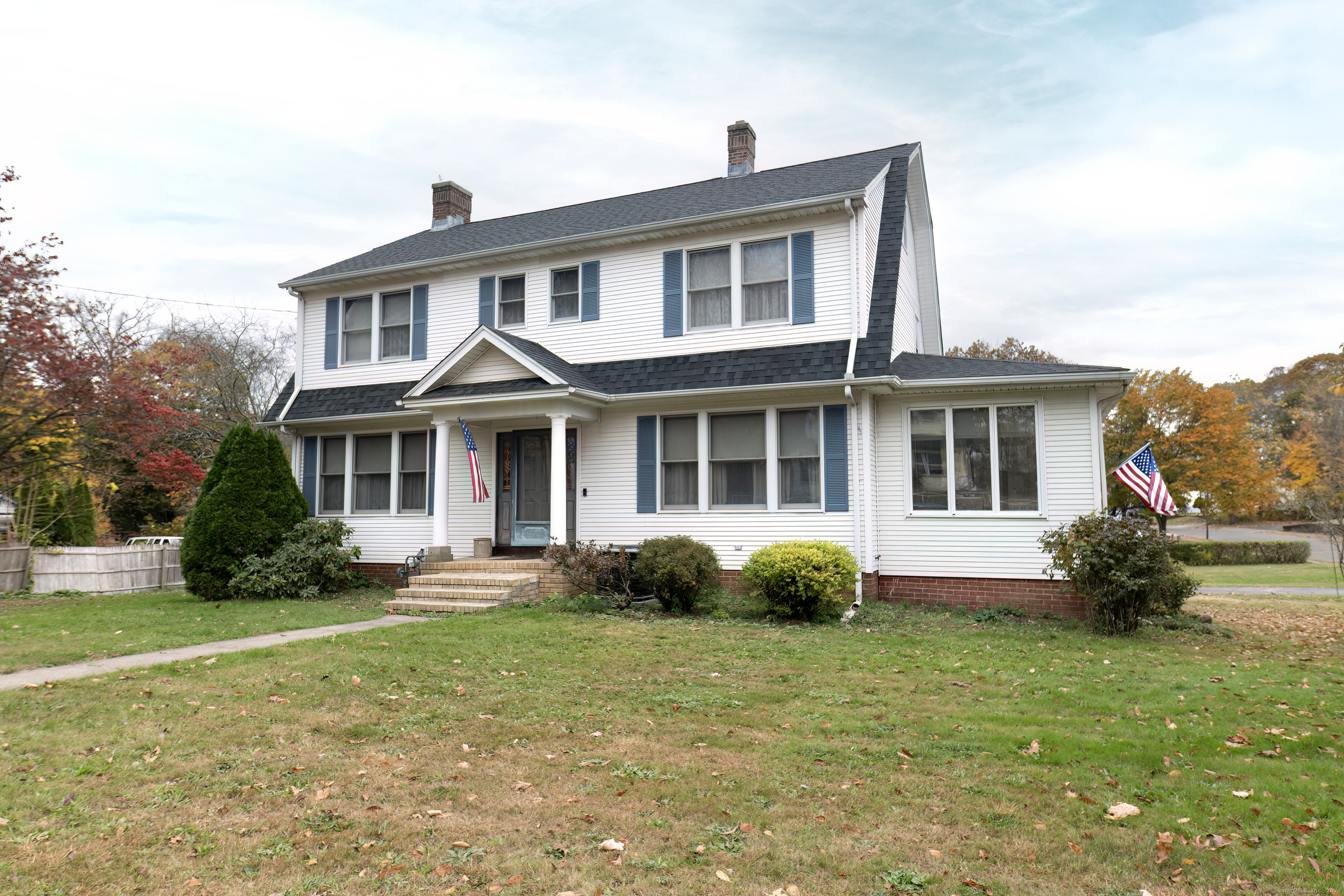 Property Photo:  1129 North Colony Road  CT 06450 