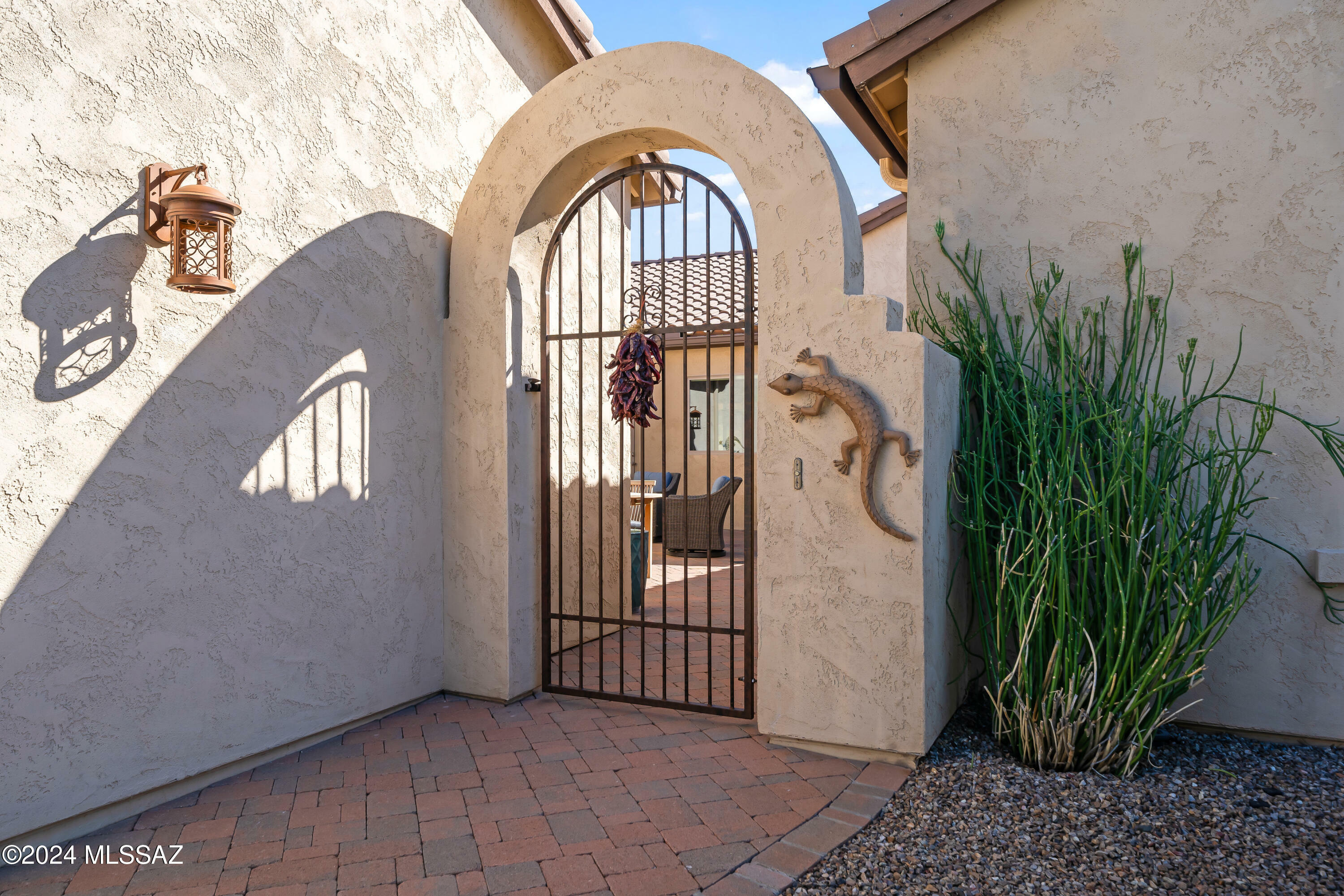 Property Photo:  62817 E Sandlewood Road  AZ 85739 