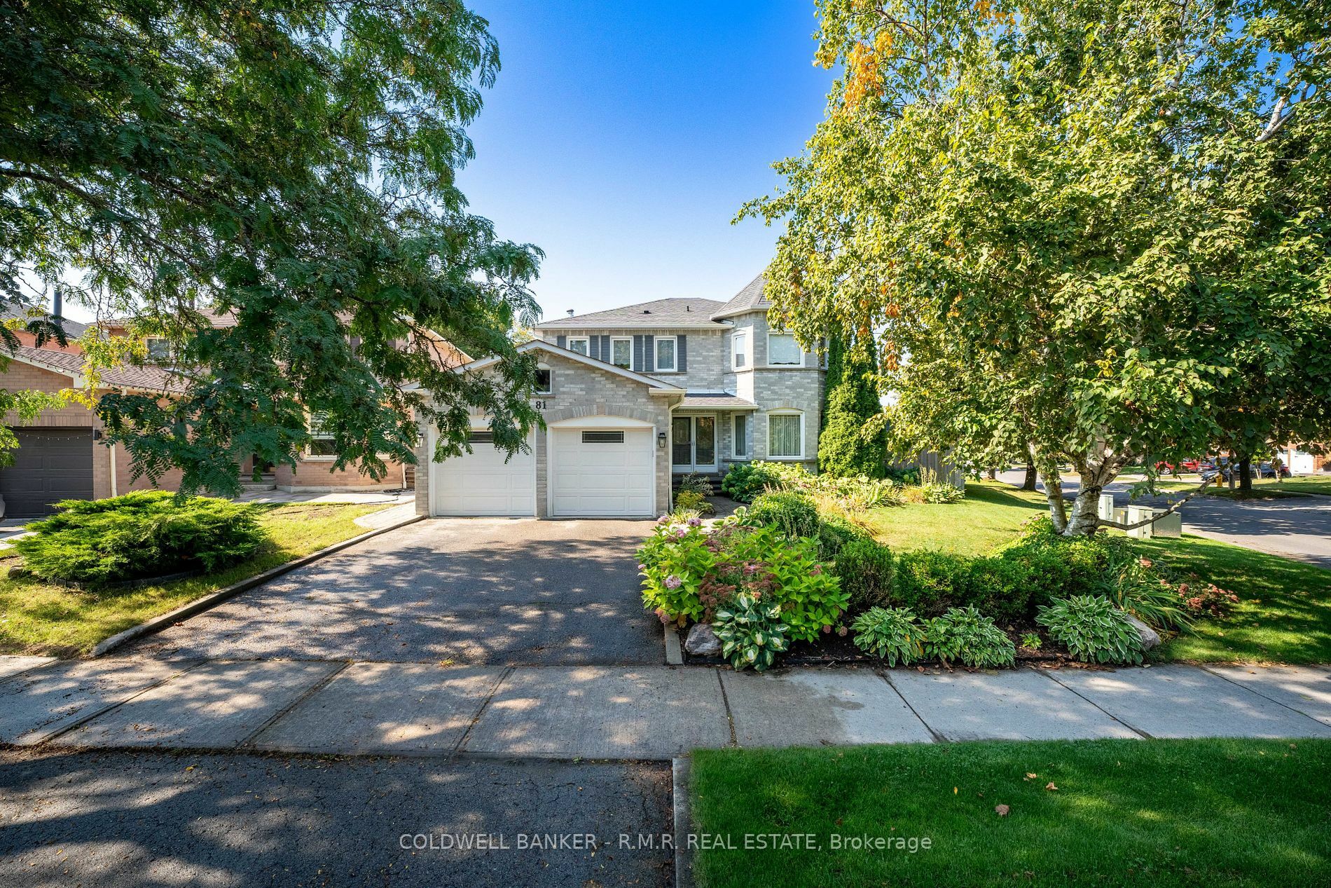 Photo de la propriété:  81 Willowbrook Dr  ON L1R 2A8 