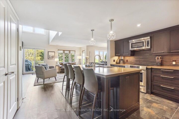 Property Photo: 120 Fairway Court 218 ON L9Y 0P8