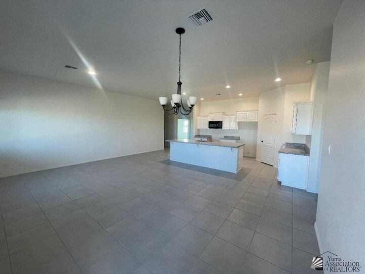 Property Photo: 7299 E 44 Ln AZ 85365