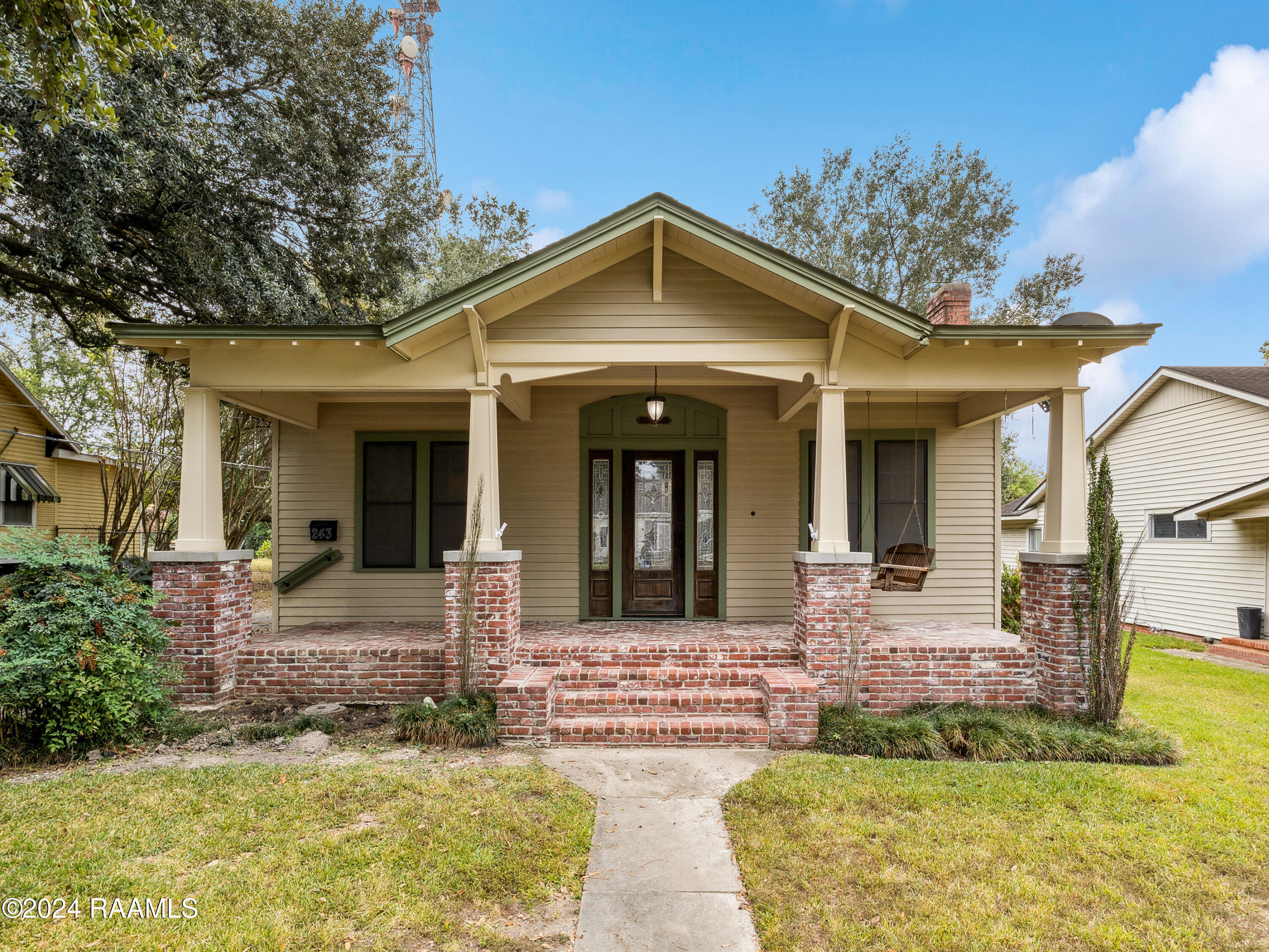 Property Photo:  243 W Grolee Street  LA 70570 