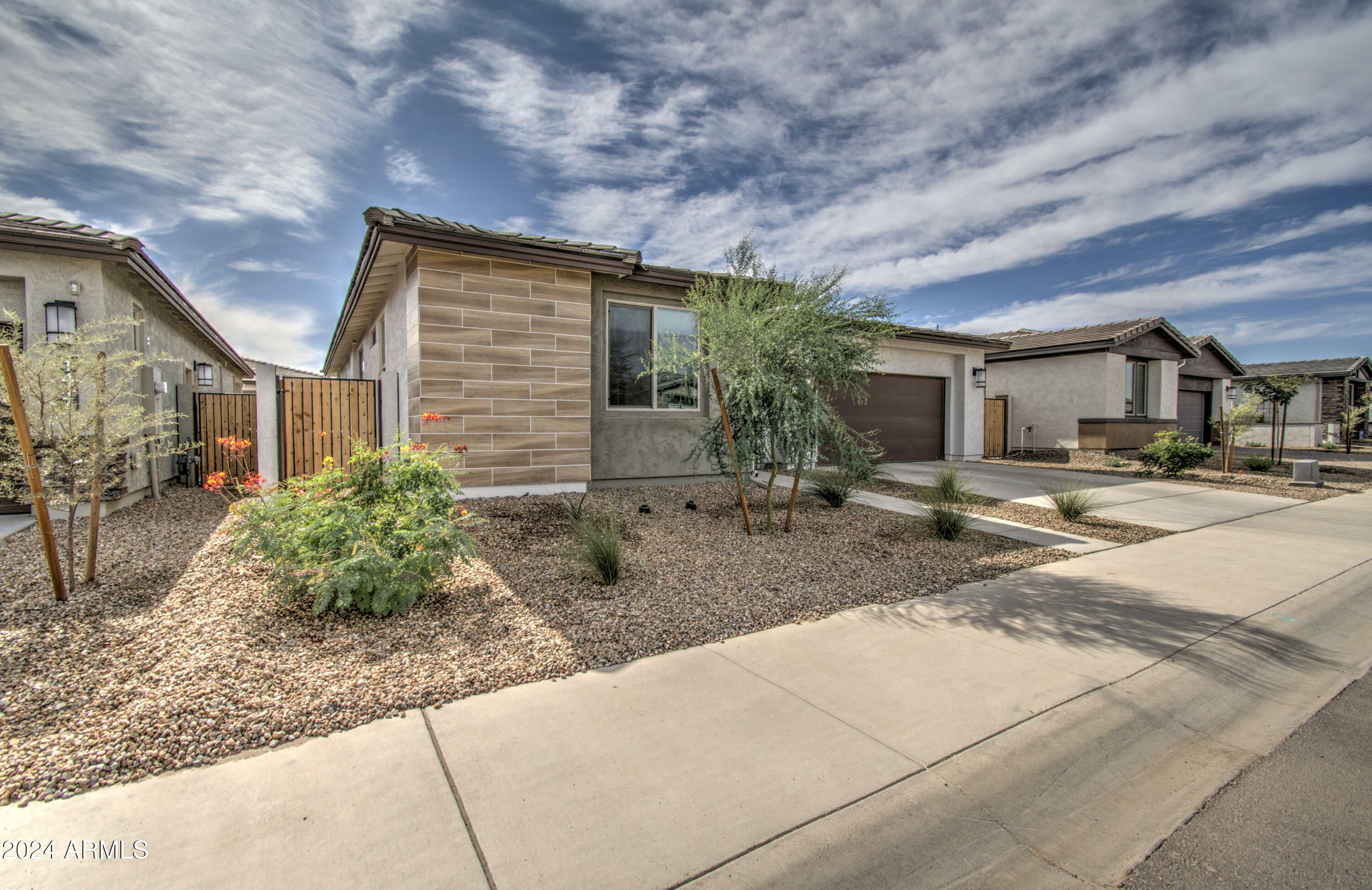 Property Photo:  1439 W Poco Calle --  AZ 85140 