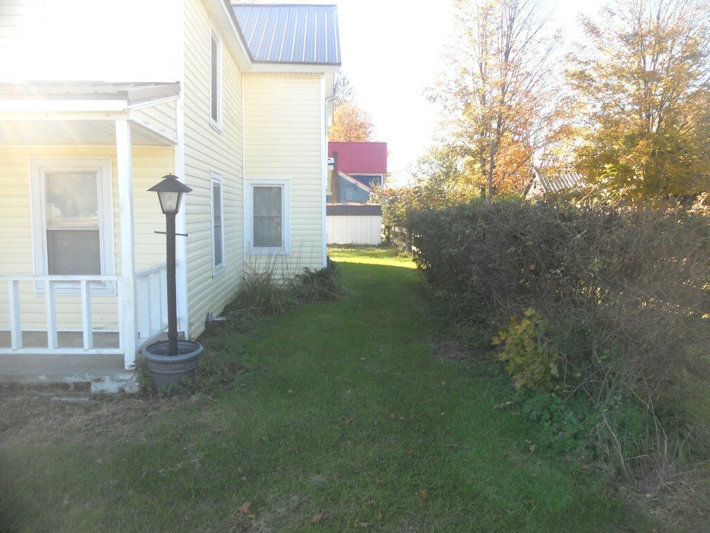 Property Photo:  18 Honeypot Road  NY 13743 