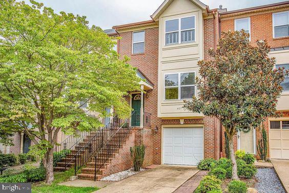Property Photo: 407 Shaw Court VA 22405