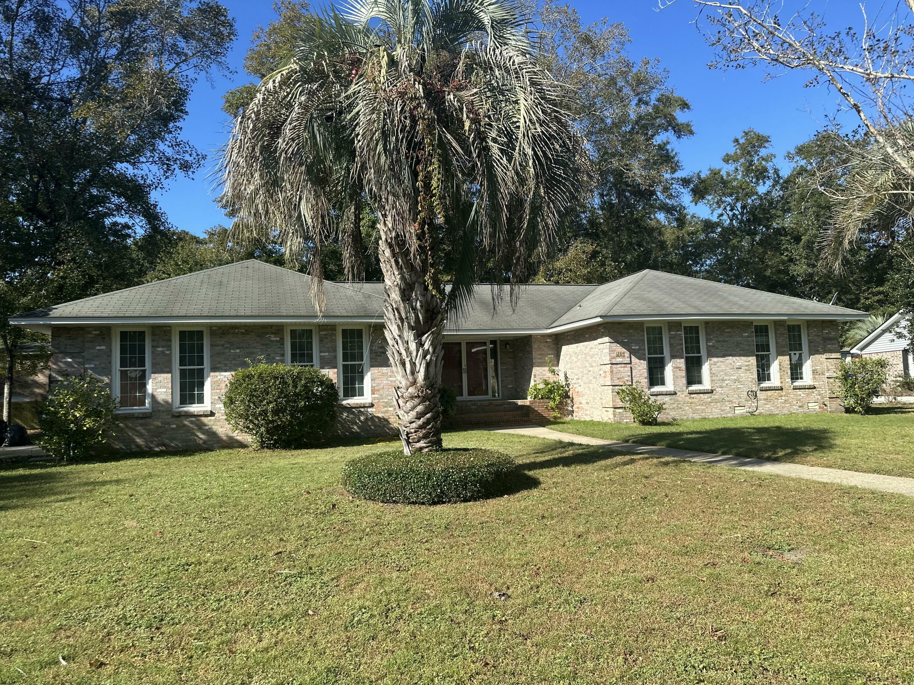 Property Photo:  1284 Oldwanus Drive  SC 29464 