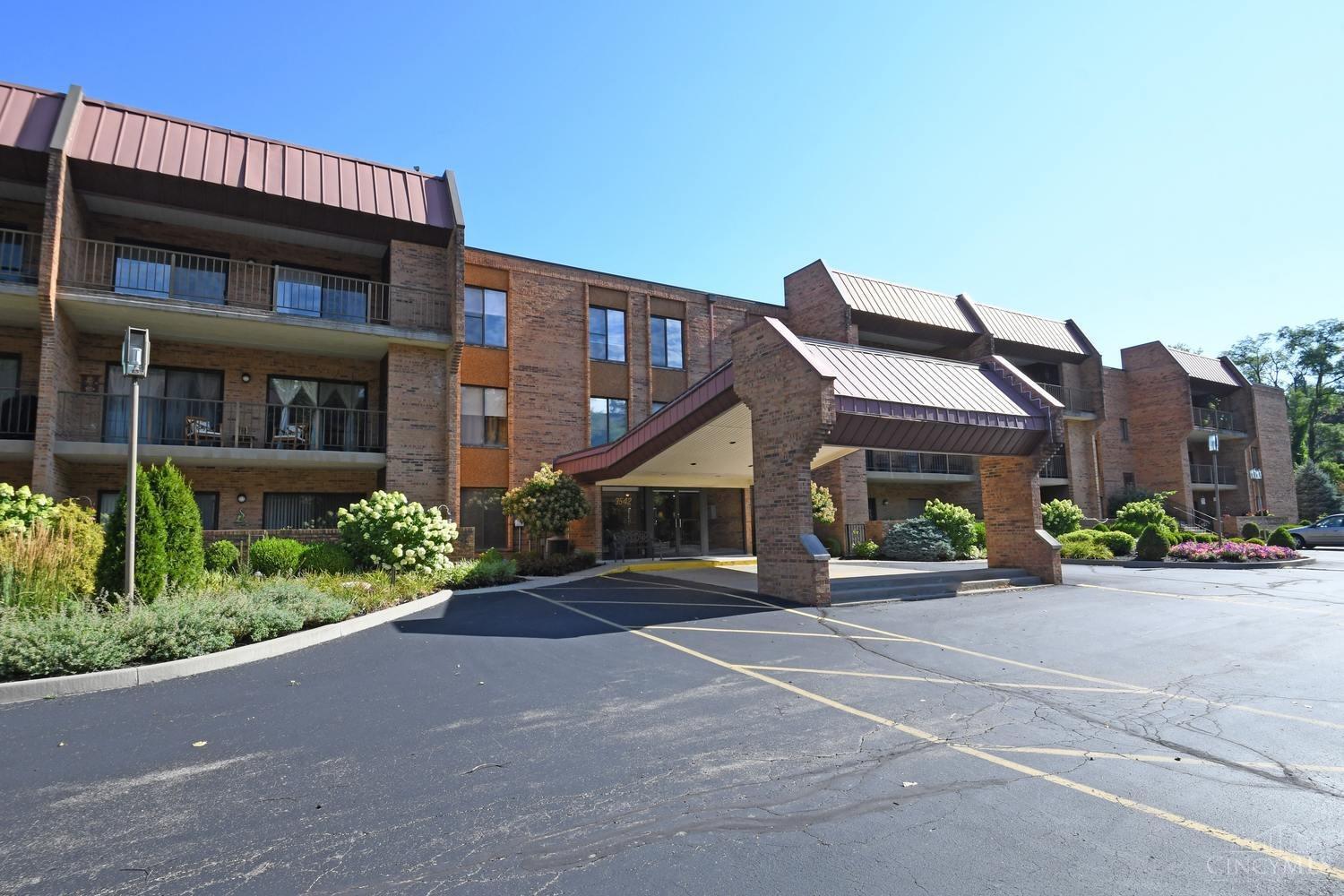 Property Photo: 3543 Amberacres Drive OH 45237